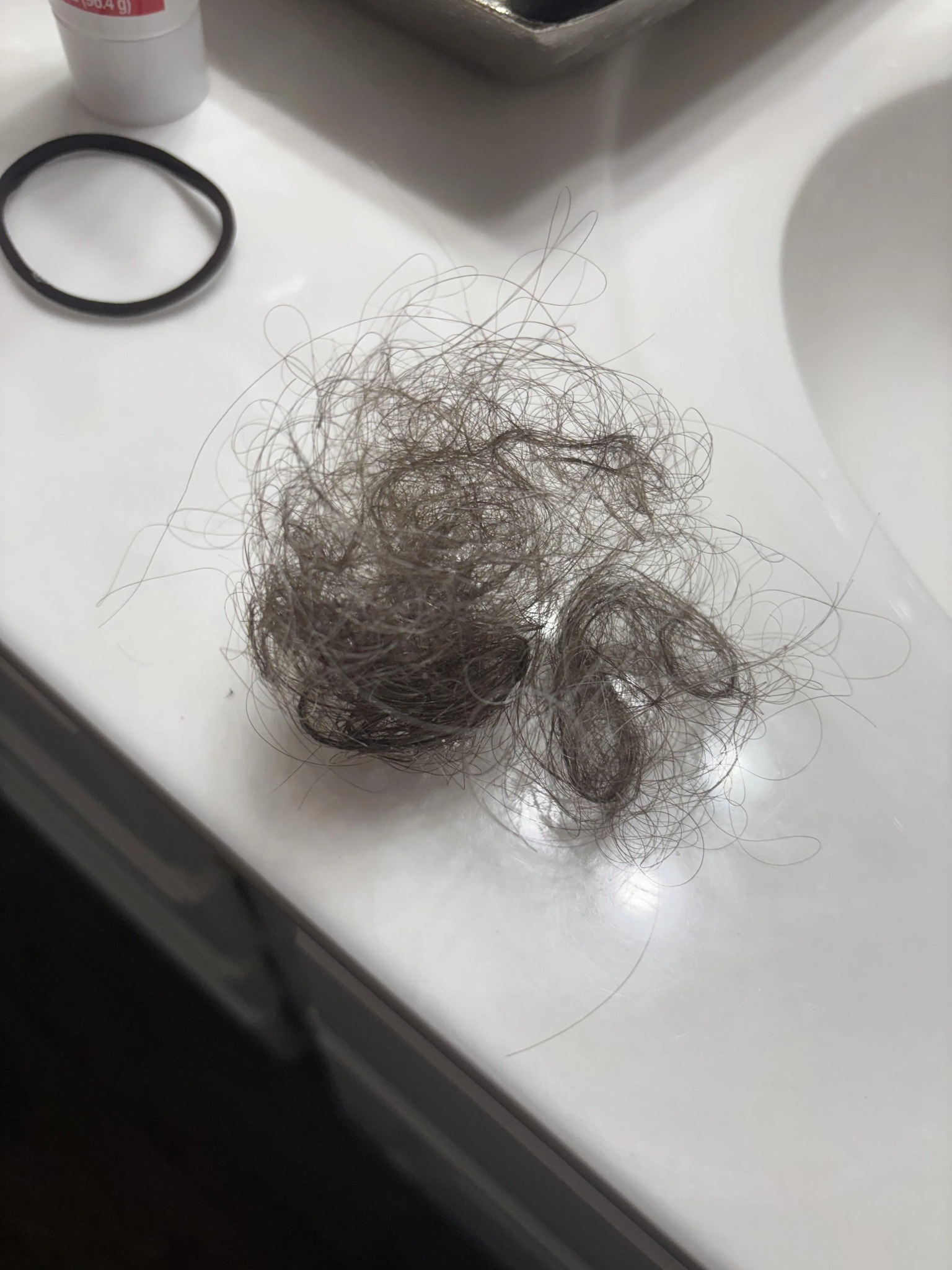 Cassie McCarthy Facebook ad: My sister's perimenopause hair loss stopped in 3 months…