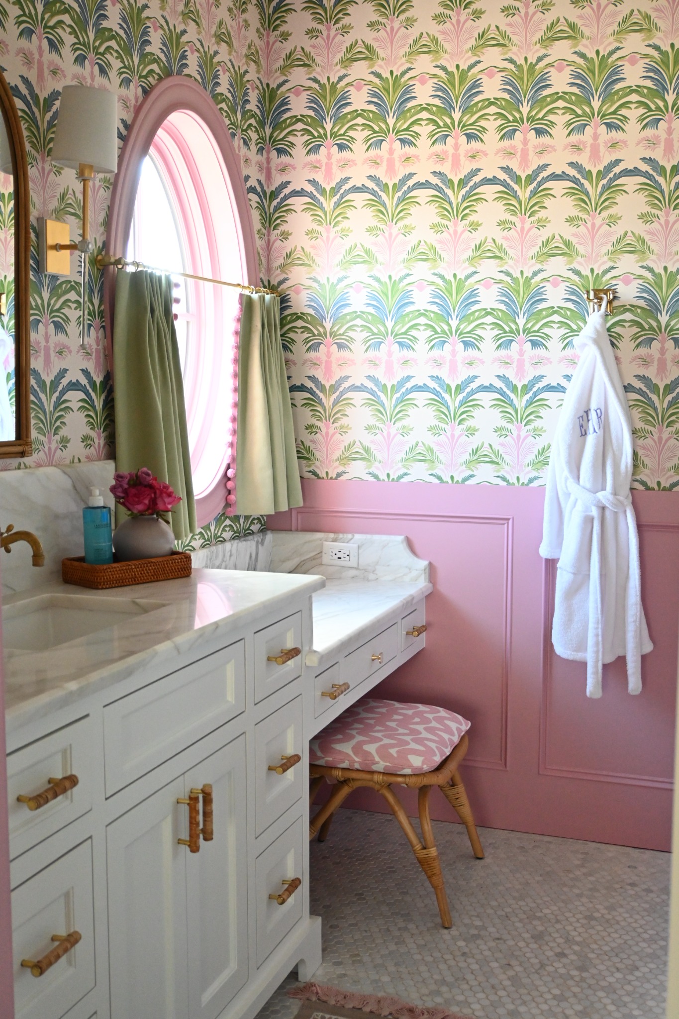 A Well Dressed Home, LLC Facebook ad