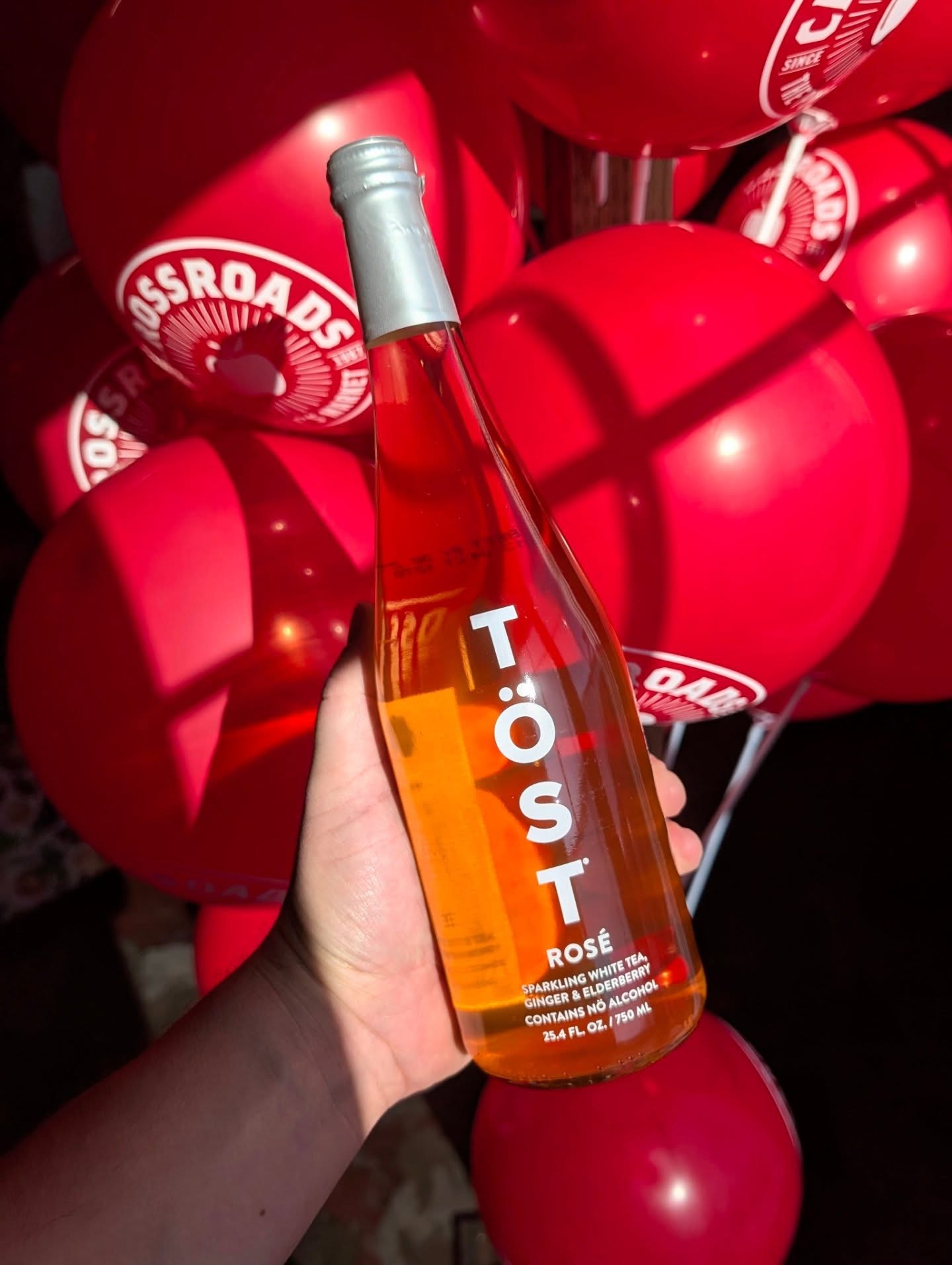 Santé Dry Bottle Shop Facebook ad: Sunny Saturdays are made for market strolls