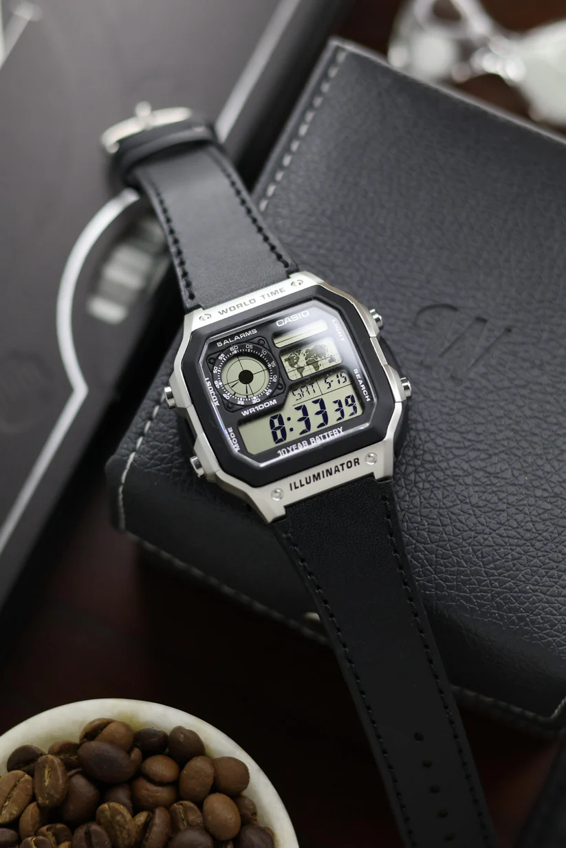 Watchtopia Facebook ad: Perfect Fit for Casio Royale Series!