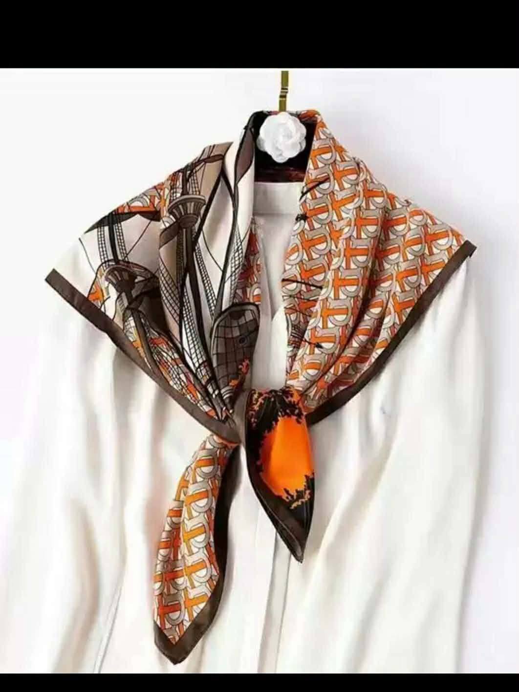 Mon foulard Facebook ad: FOULARDS DISPONIBLES