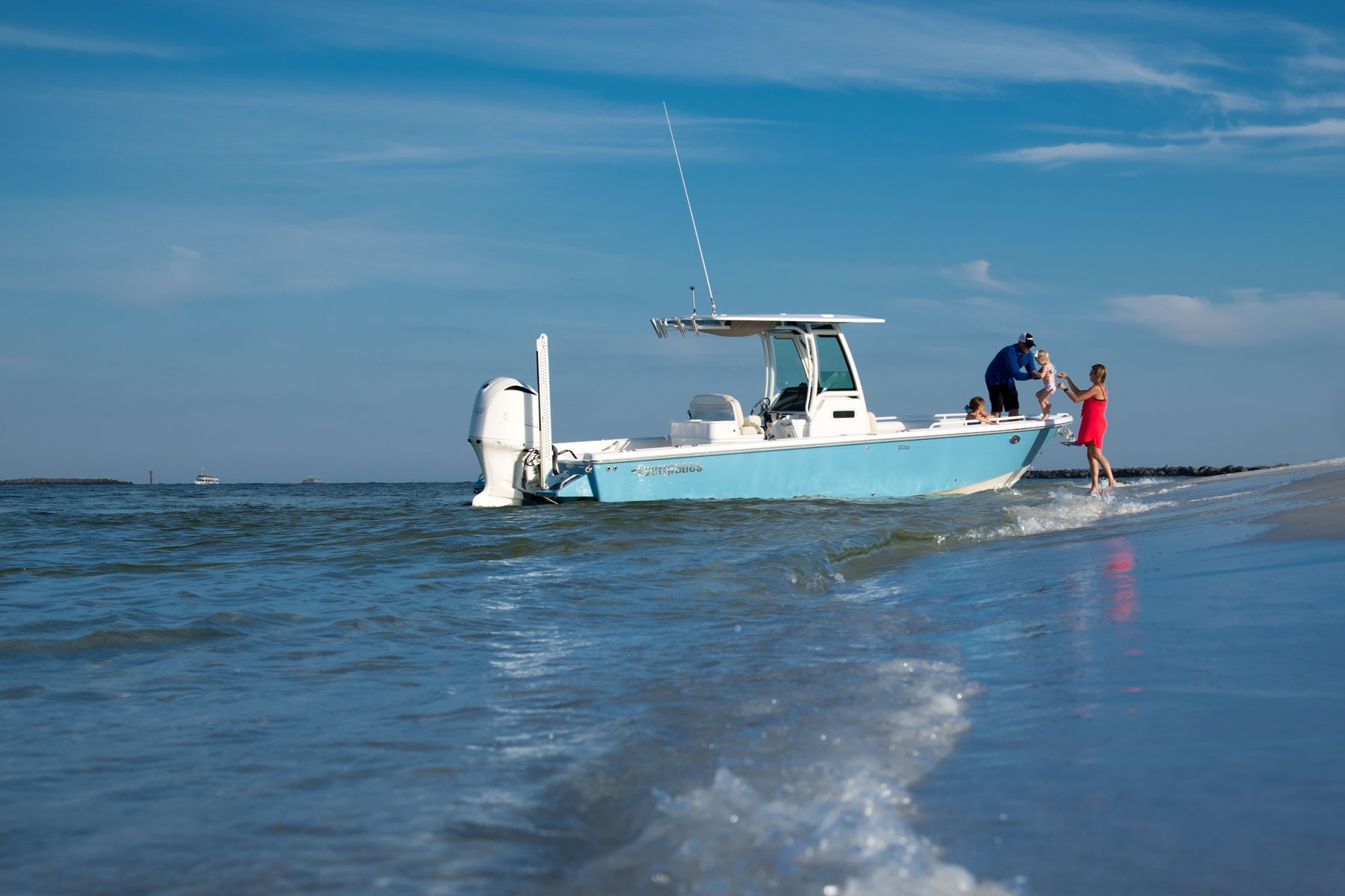 Oyster Harbors Marine Facebook ad: New Everglades 273 CC | Oyster Harbors Marine