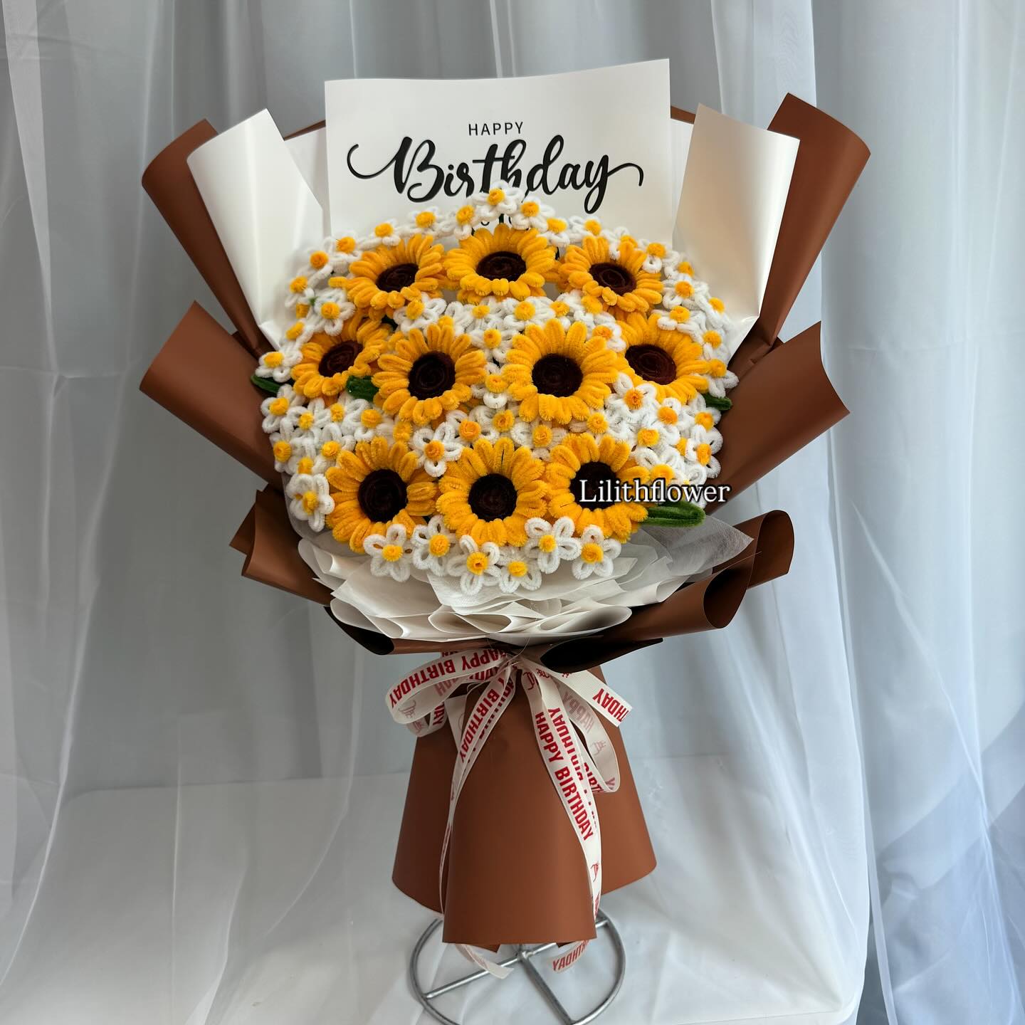 lilithflower_th Facebook ad: ทานตะวัน 10 ดอก เดซี่ 50 ดอก