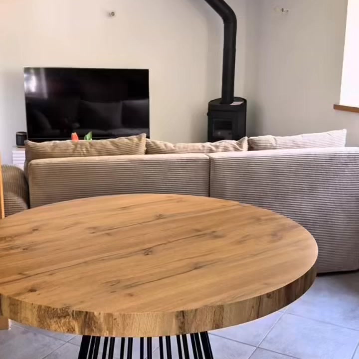 Vente-unique.com Facebook ad: Découvrez la gamme Firela sur Vente-unique.lu