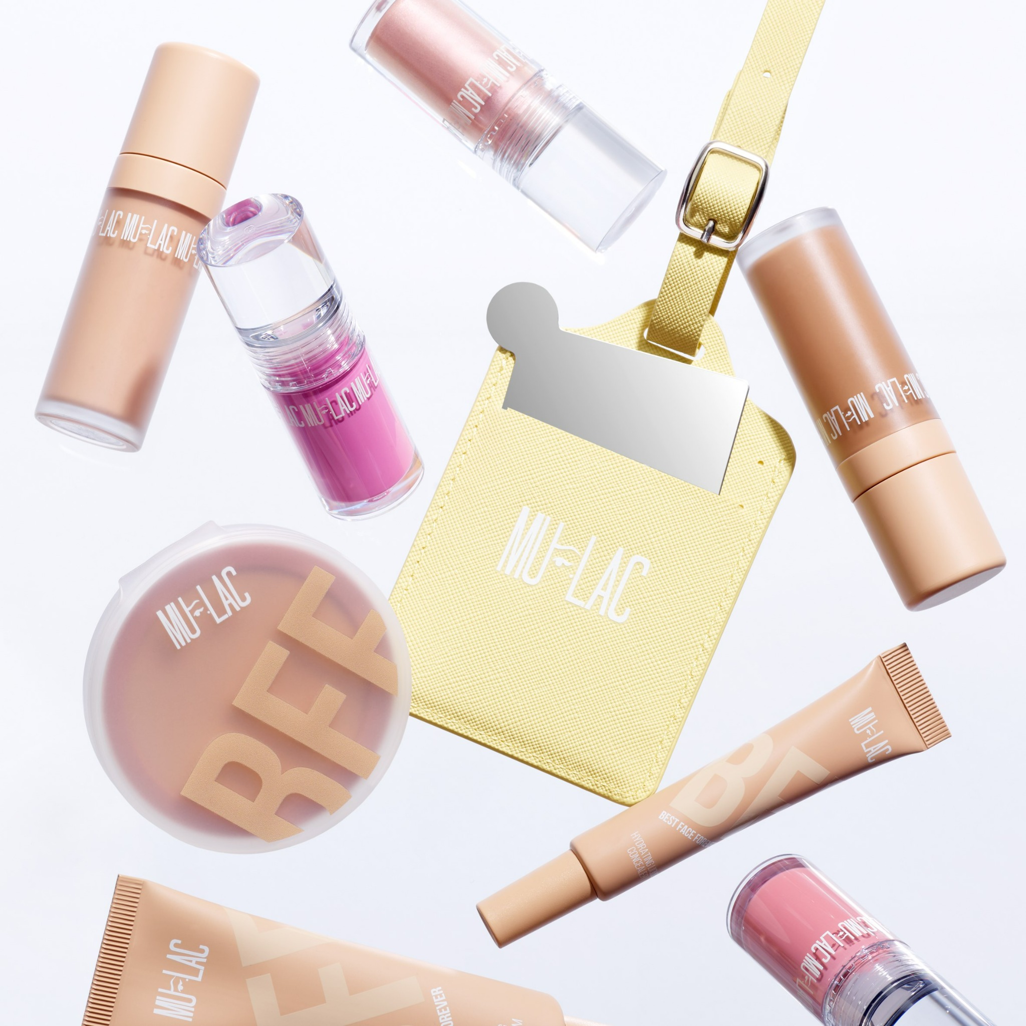 Mulac Cosmetics Facebook ad: NEW MIRROR TAG: Un piccolo oggetto di design…