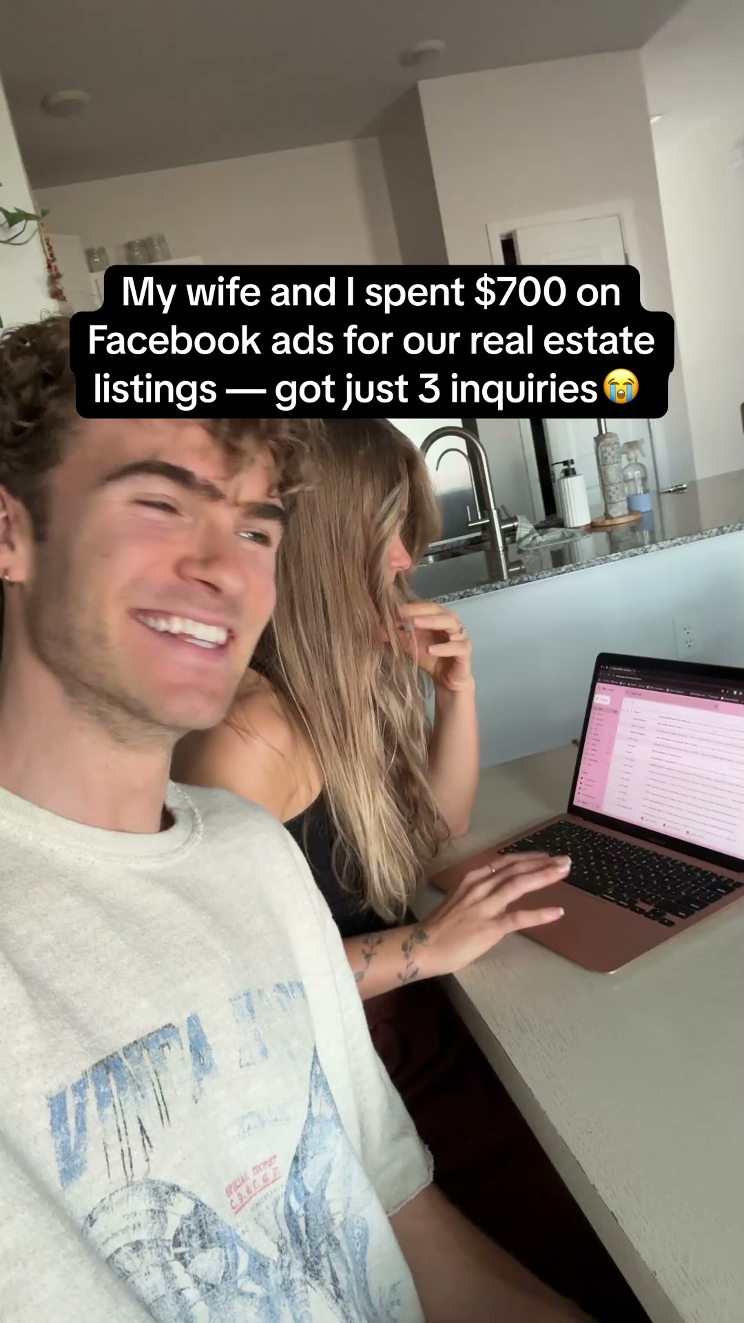 Zeely Facebook ad: I create top-selling ads with AI