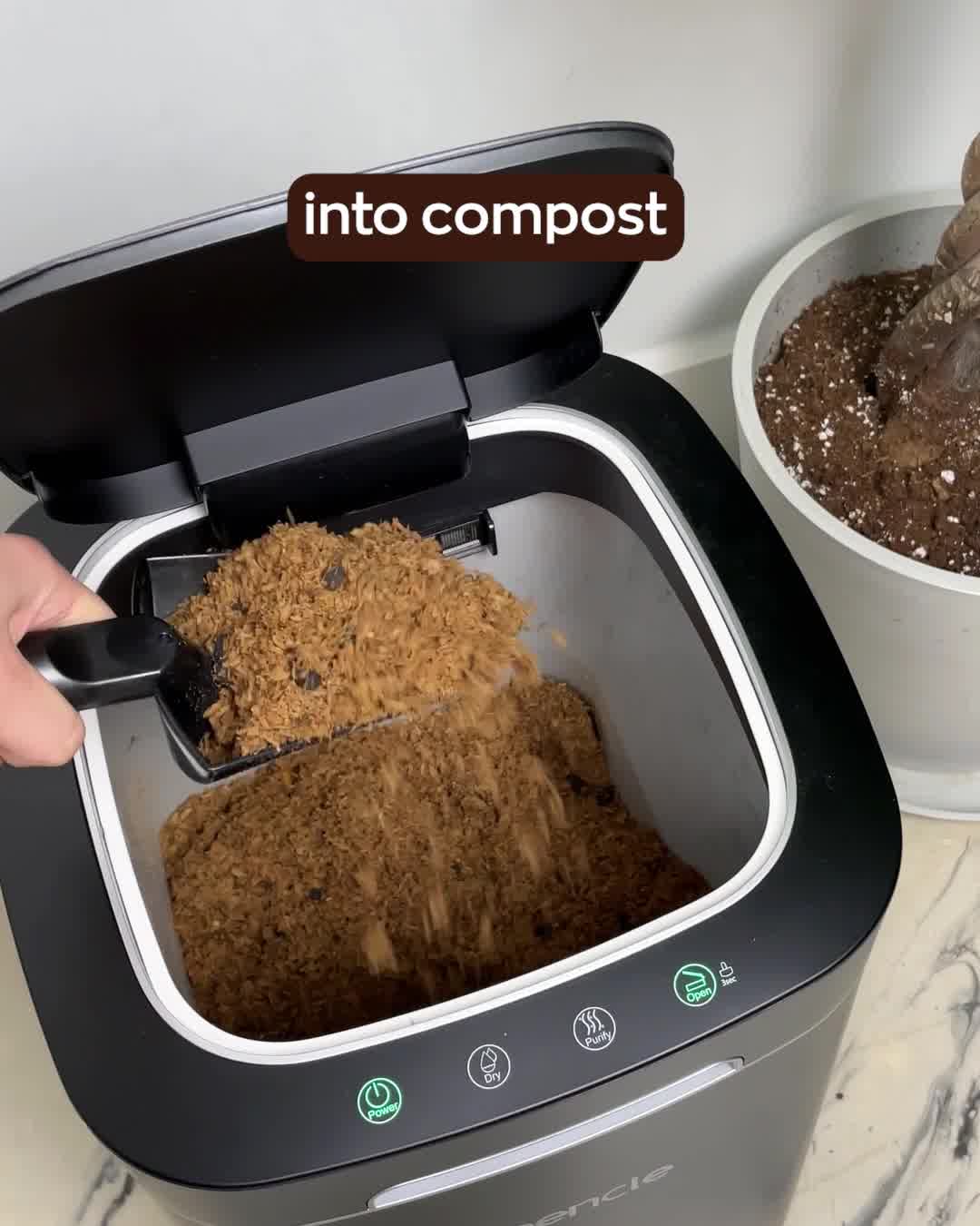 Reencle UK Facebook ad: Turn Food Waste Into Nutrient-Rich Compost (Odour-Free)