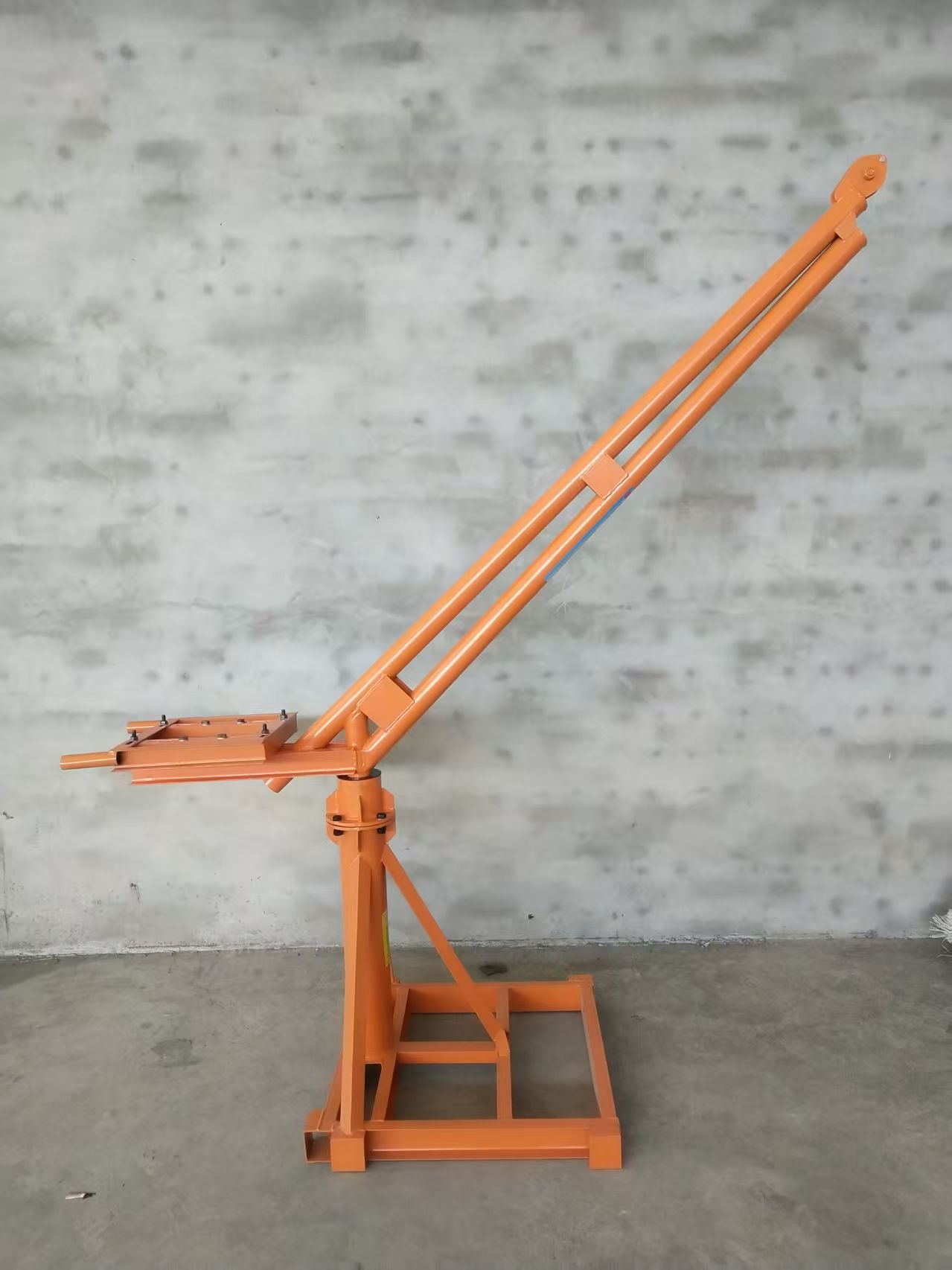 Chengli Lifting and Handling Vehicle Facebook ad: 360° Rotatable Small Crane Hoist Frame / Lifting…