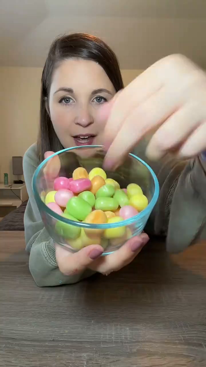 Sukar Swedish Candy Facebook ad: The Pink One!