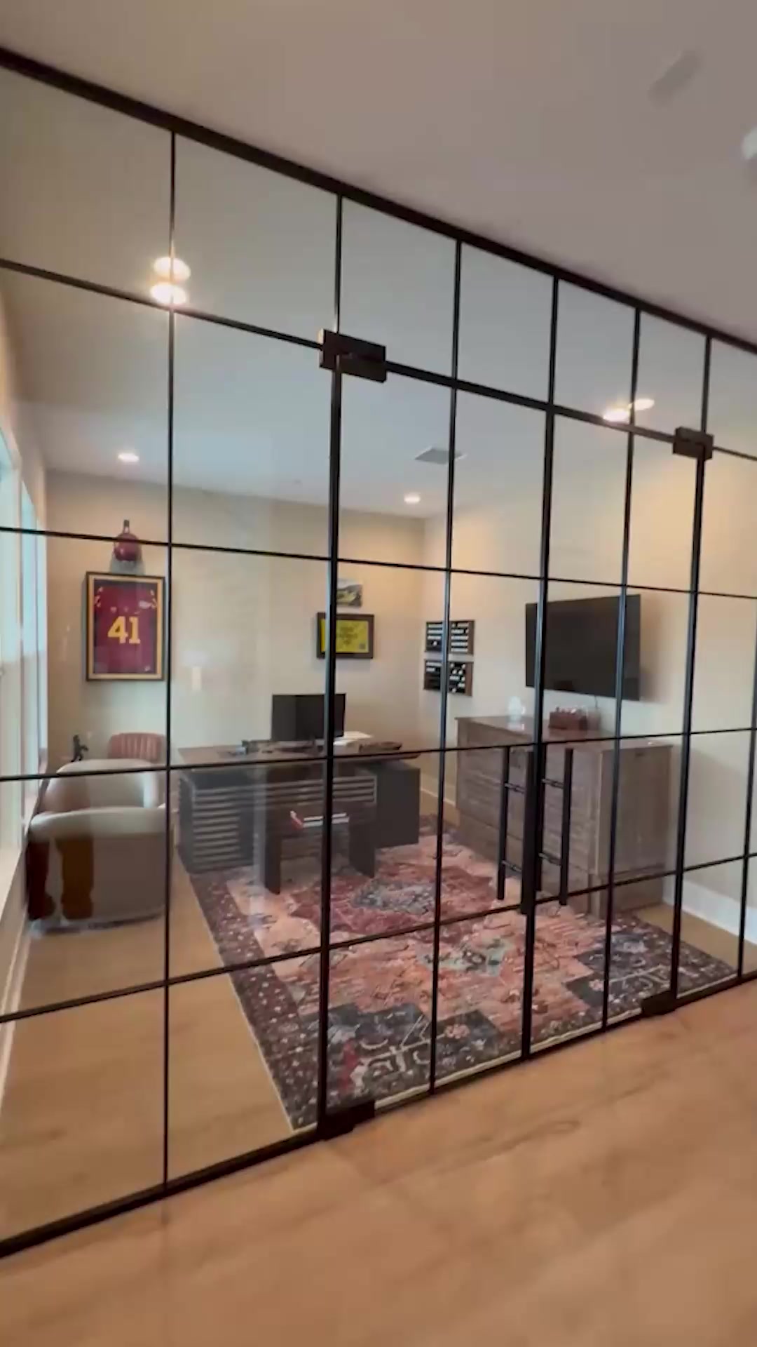 Crystalia Glass Facebook ad: Get your FREE quote today!