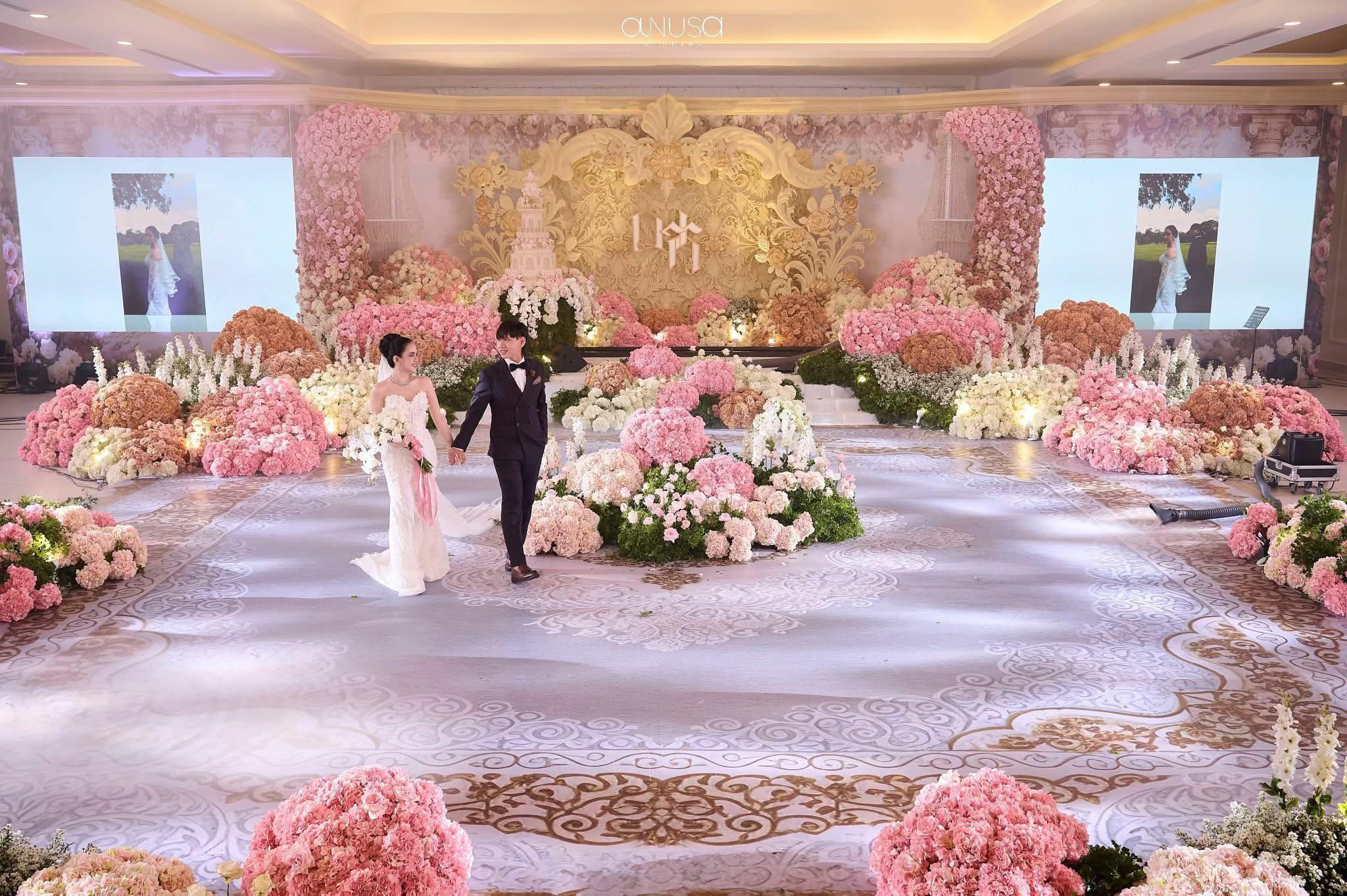 PR Lighting Facebook ad: Noly Record& Ka Ismee The Wedding