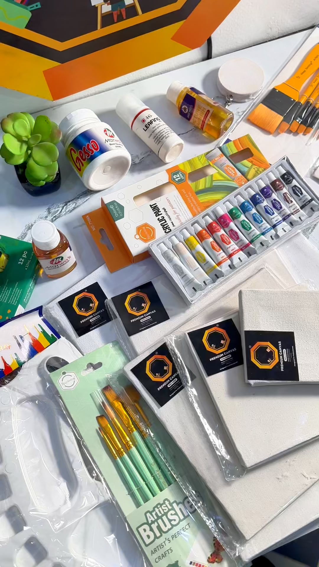 OctagonTraders.pk Facebook ad: Artist's favourite deals - 50% Off