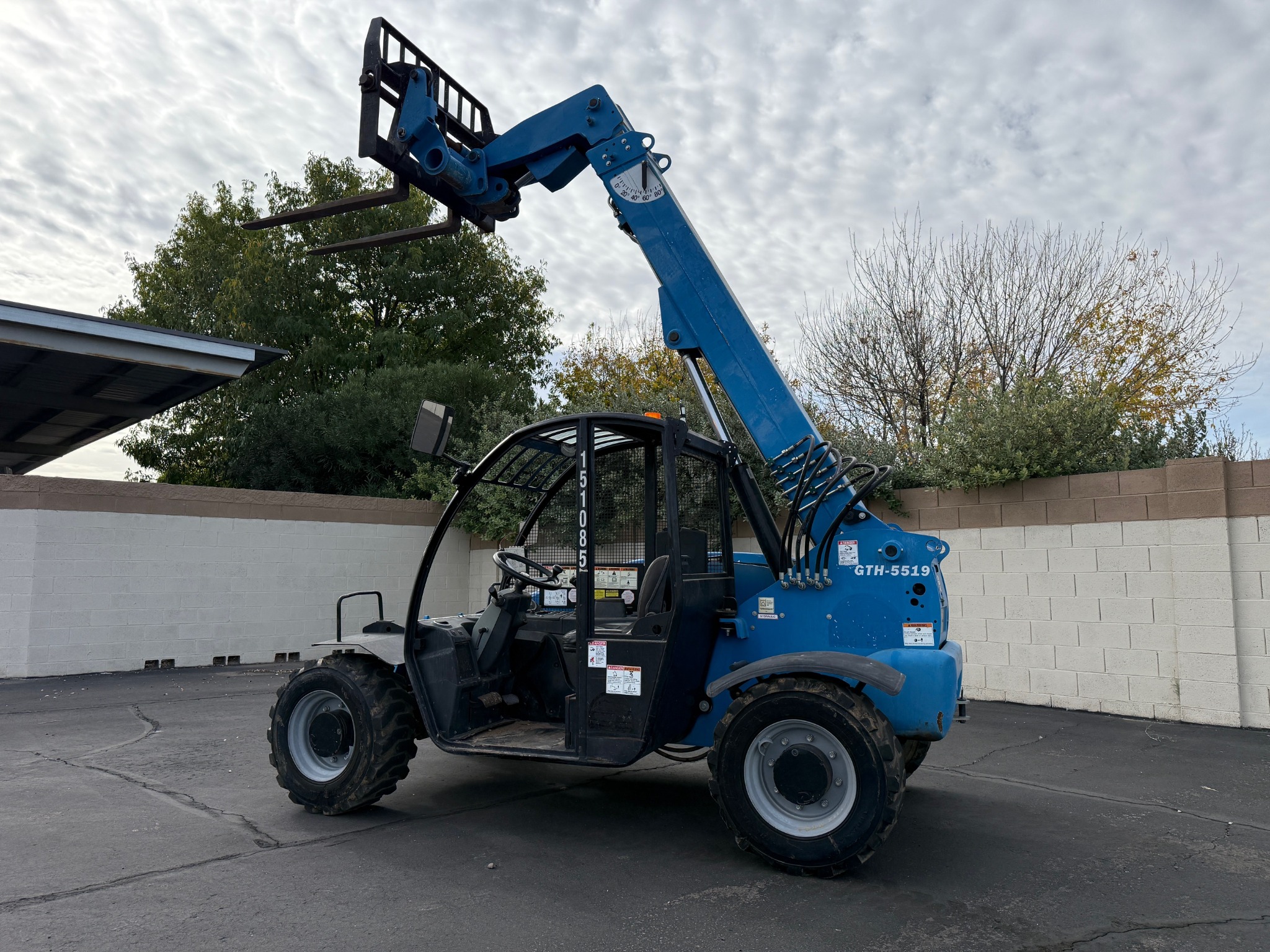 Supreme Forklift & Equipment Facebook ad: Looking for forklifts or other heavy equipment?