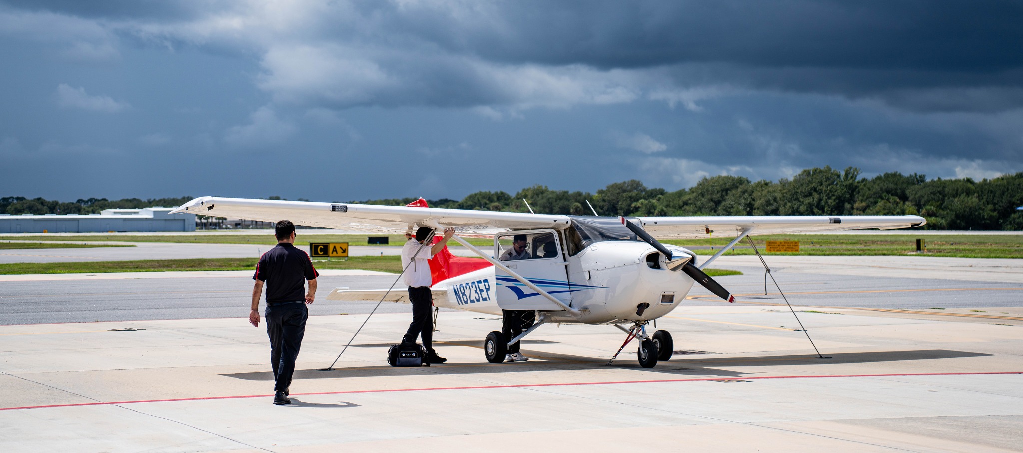 Epic Flight Academy Facebook ad: New Classes Starting Soon