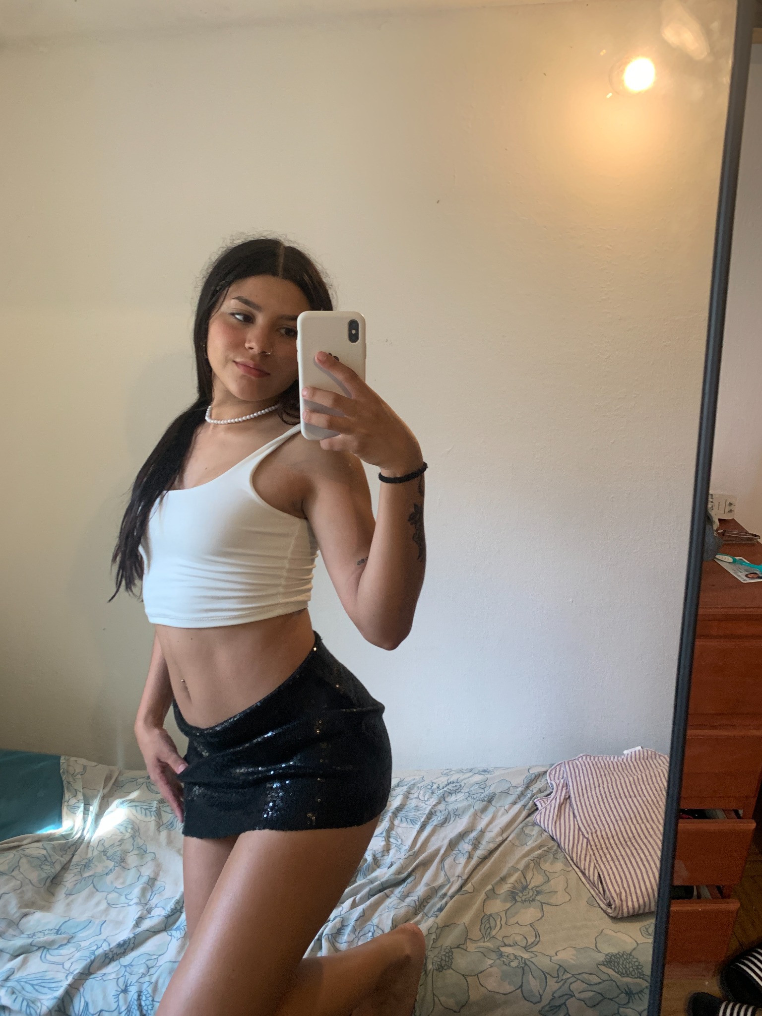 Amelia Reyes Facebook ad