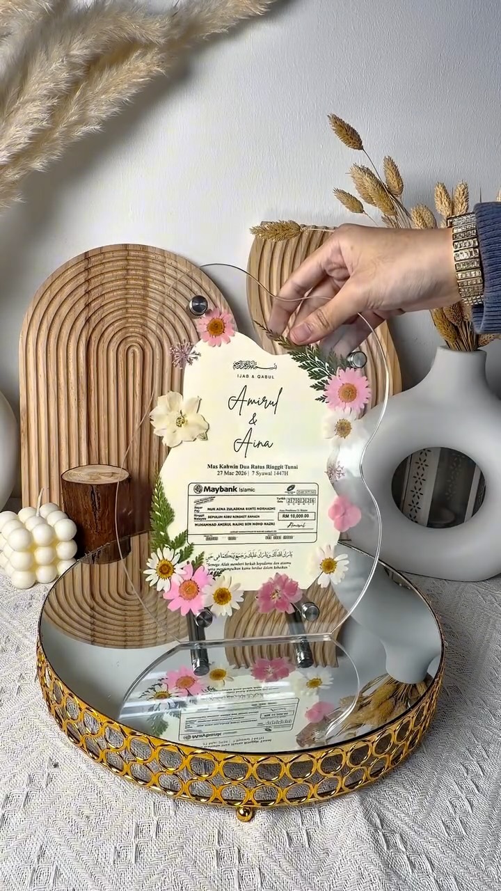My Reka Shop Facebook ad: Frame Dried Flowers @rm99.90 sahaja