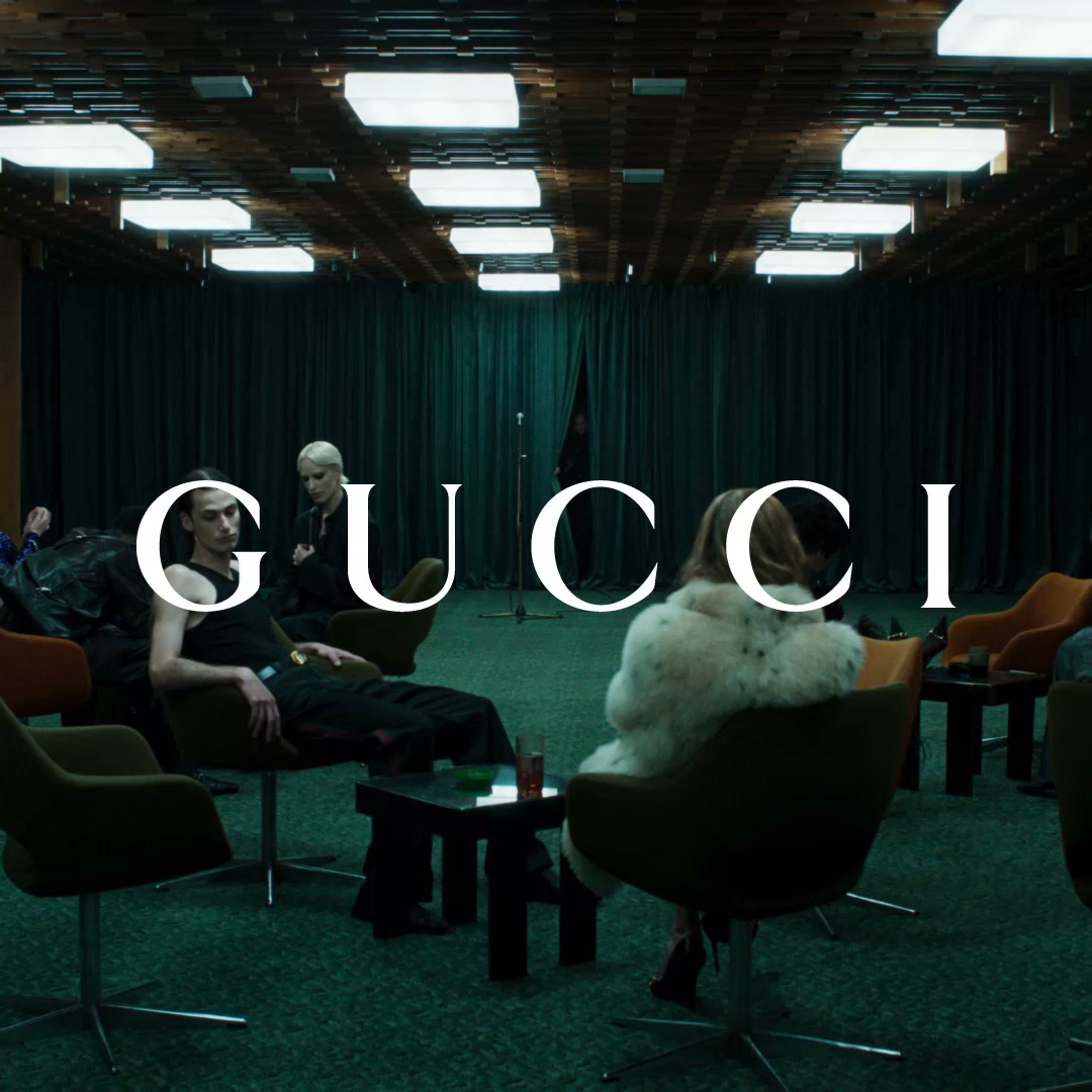 Gucci Facebook ad: Kate Moss estrela a nova campanha Primavera, apresentada…