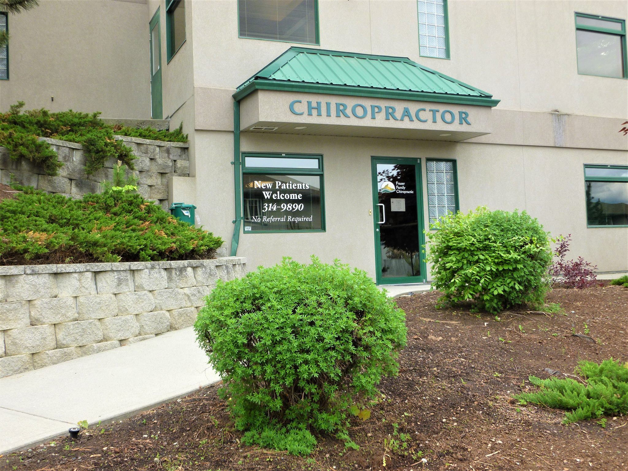 Fraser Family Chiropractic Facebook ad: 50 Vouchers for a Detailed Nerve & Spinal Examination