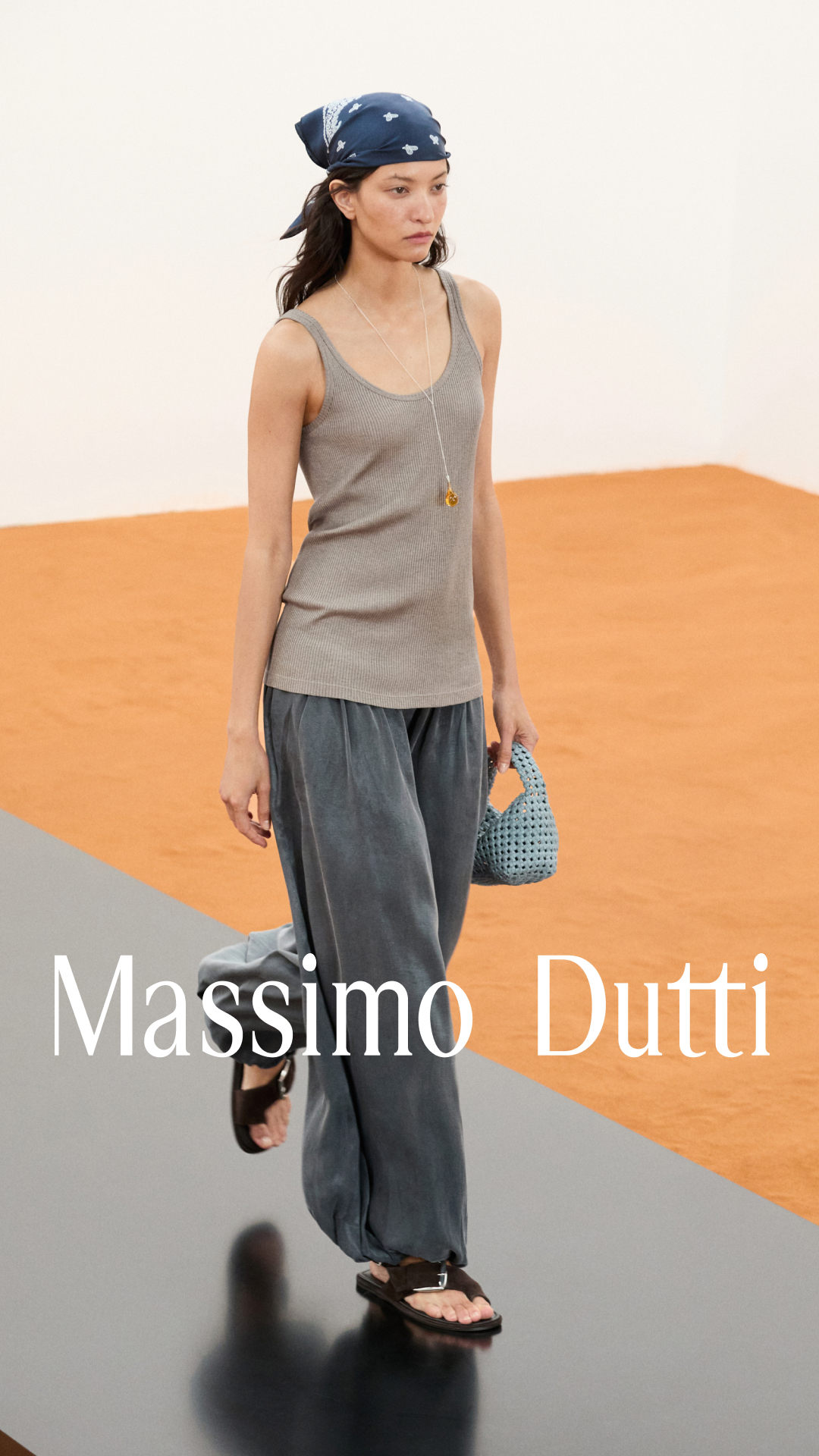 Massimo Dutti Facebook ad