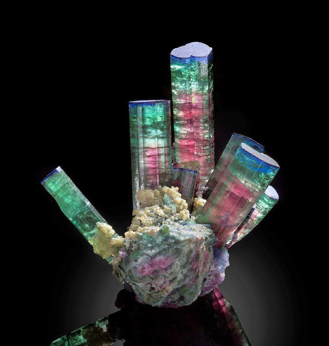 The Mineral Gallery of Fine Mineral Specimens Facebook ad: Fine Minerals From