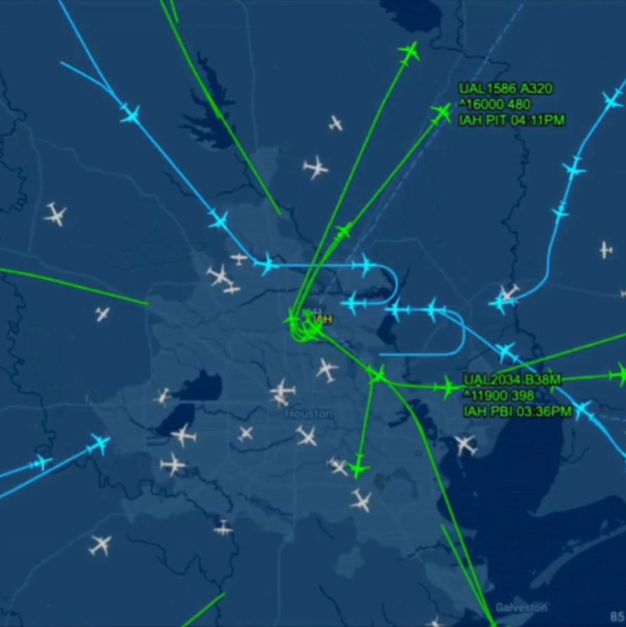FlightAware Facebook ad: Improve flight tracking near you with a FREE flight…