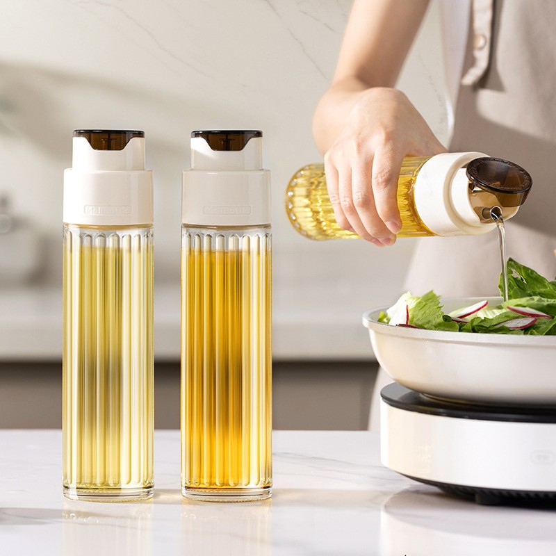ibspot Facebook ad: Stop dealing with messy oil bottles.