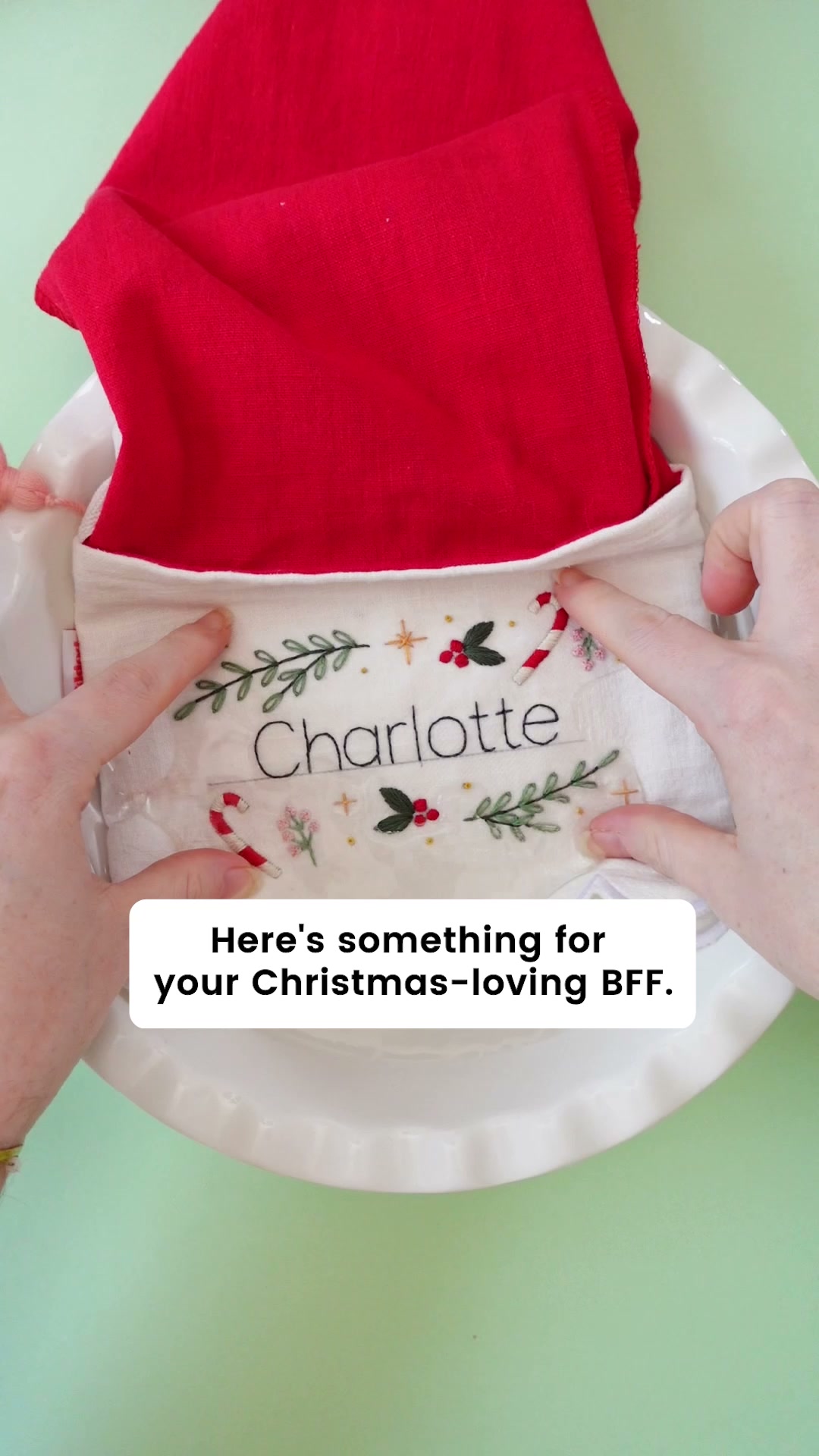 Clever Poppy Facebook ad: XMAS Embroidery for Beginner