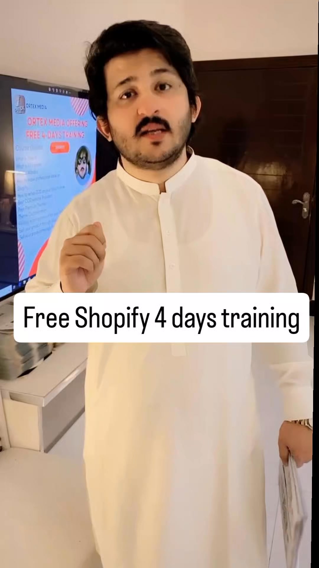Online Skills Center Facebook ad: Ghar Beth kar Shopify free ma seekhaya