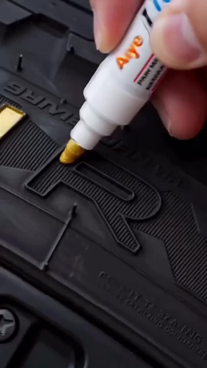 Spectacularing.A Facebook ad: Magic Waterproof Tire Paint Pen