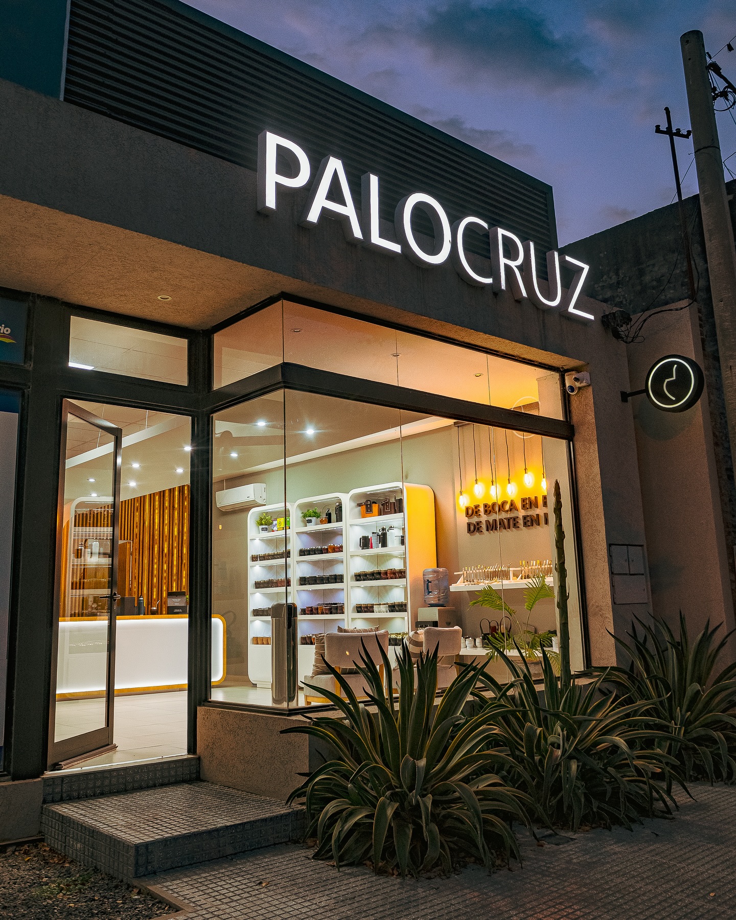 Mates Palo Cruz Facebook ad: La tardecita nos encuentra con la puerta abierta…