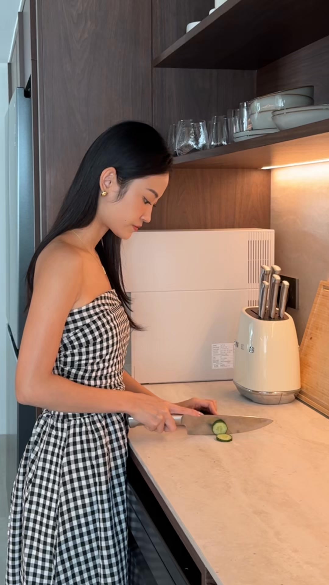 Aurastone Singapore Facebook ad: Built different