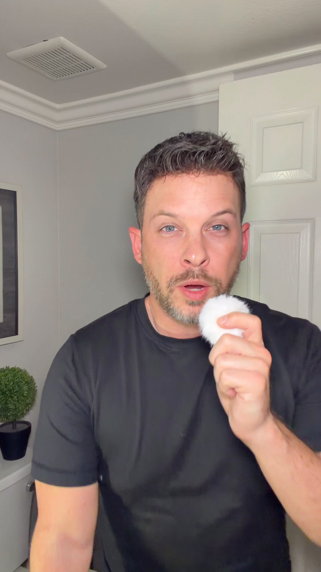 Jolie Facebook ad: #1 Filtered Showerhead Trusted By Dermatologists