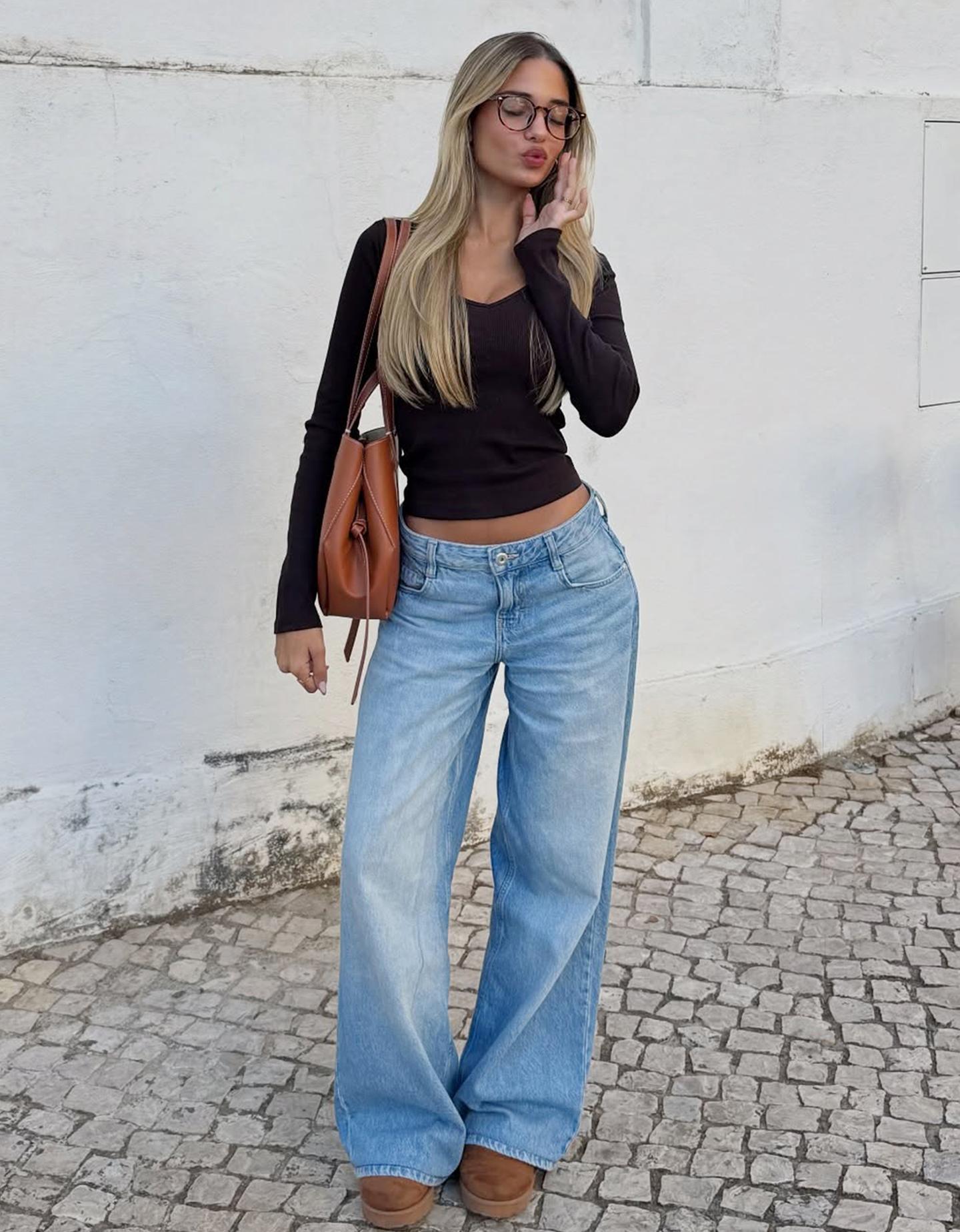 Bershka Facebook ad