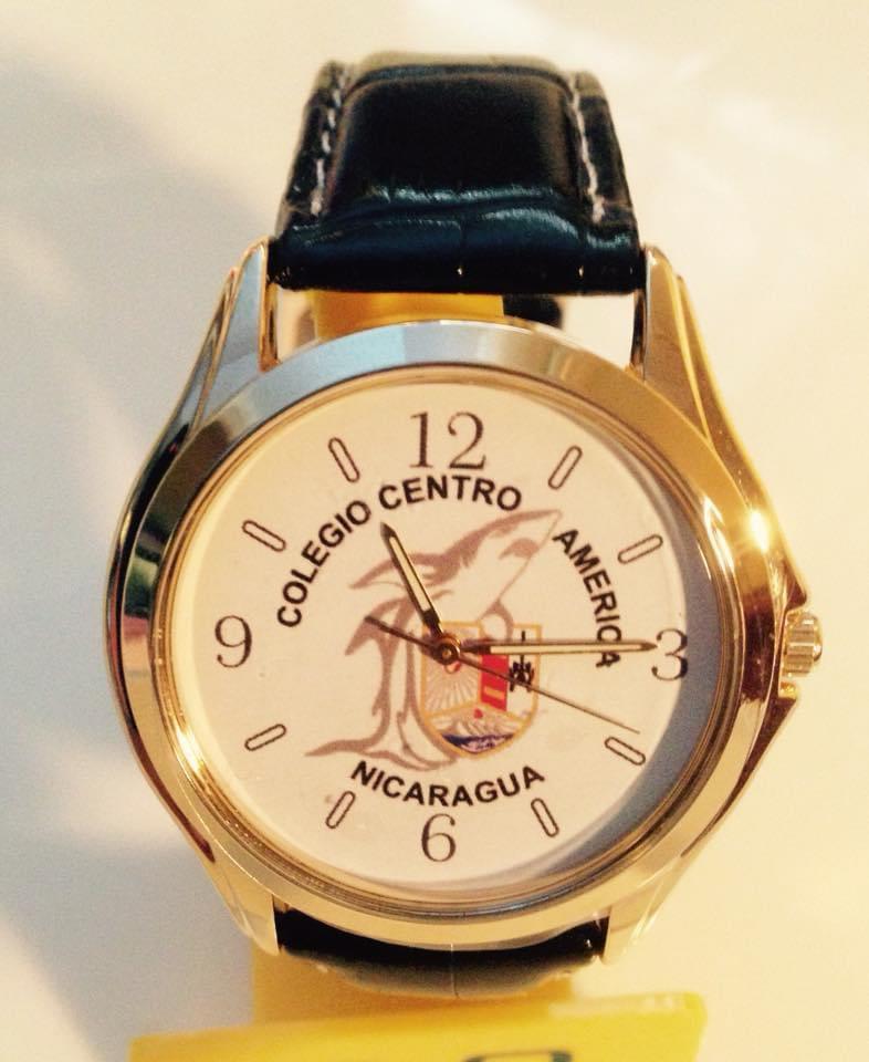 Relojes personalizados Nicaragua Facebook ad: Esta Navidad Sorprende con un regalo ÚNICO, la…