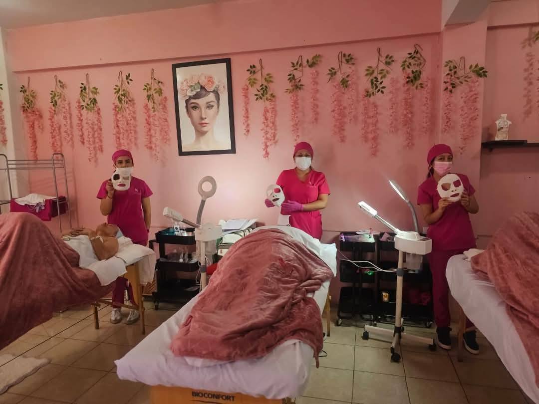 Cosmetología México Instituto. Plantel Azteca Facebook ad: INSCRIPCIÓN GRATIS Y NUEVAS TECNICAS