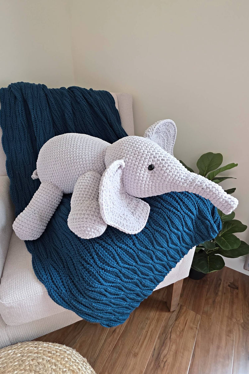 Lion Brand Yarn Facebook ad