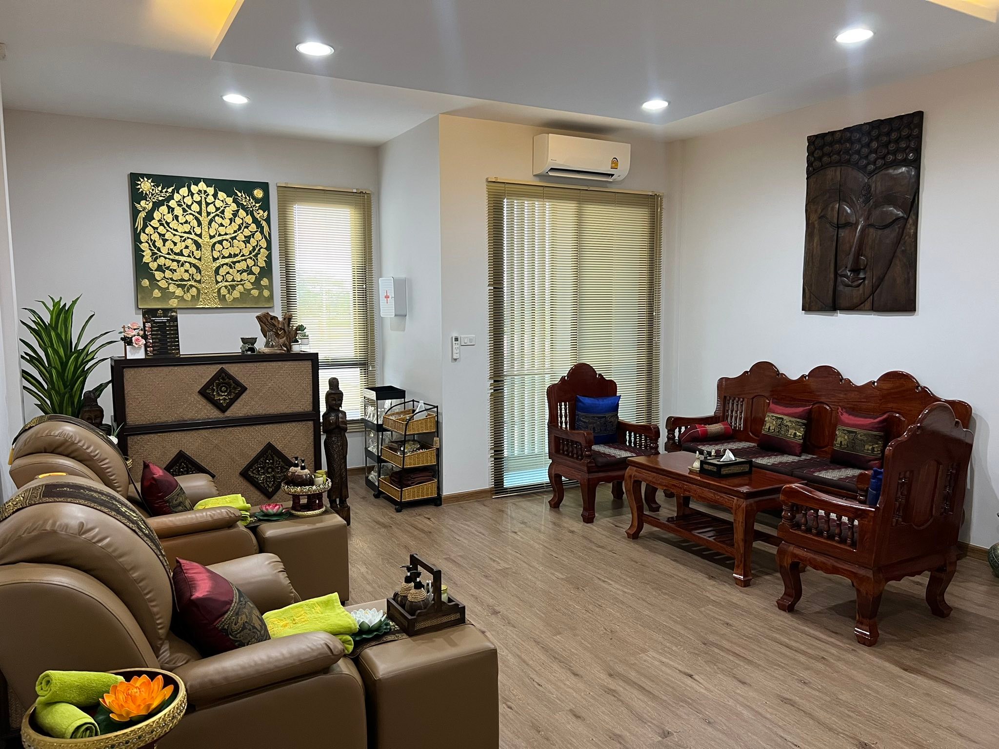 Neib - เนิบ Thai Massage & Spa Facebook ad: ยินดีต้อนรับสู่ เนิบ