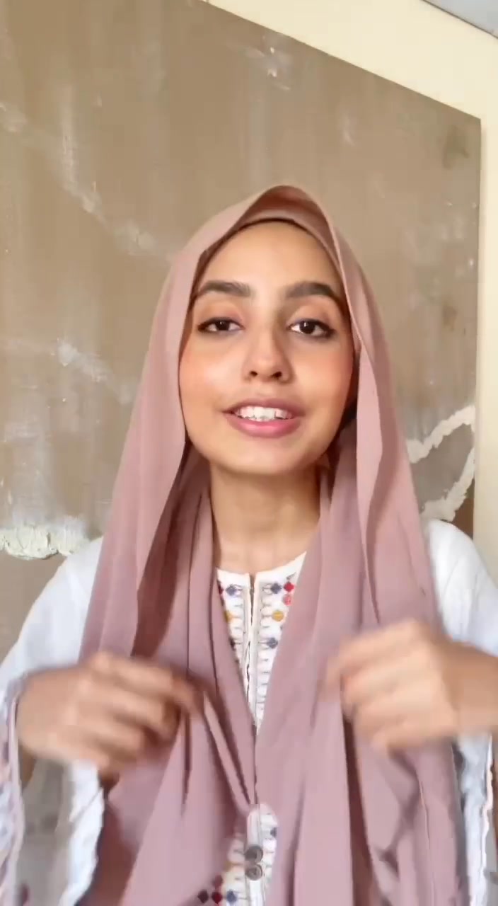 byaroojusman Facebook ad: 3 in 1 Instant Chiffon Hijabs