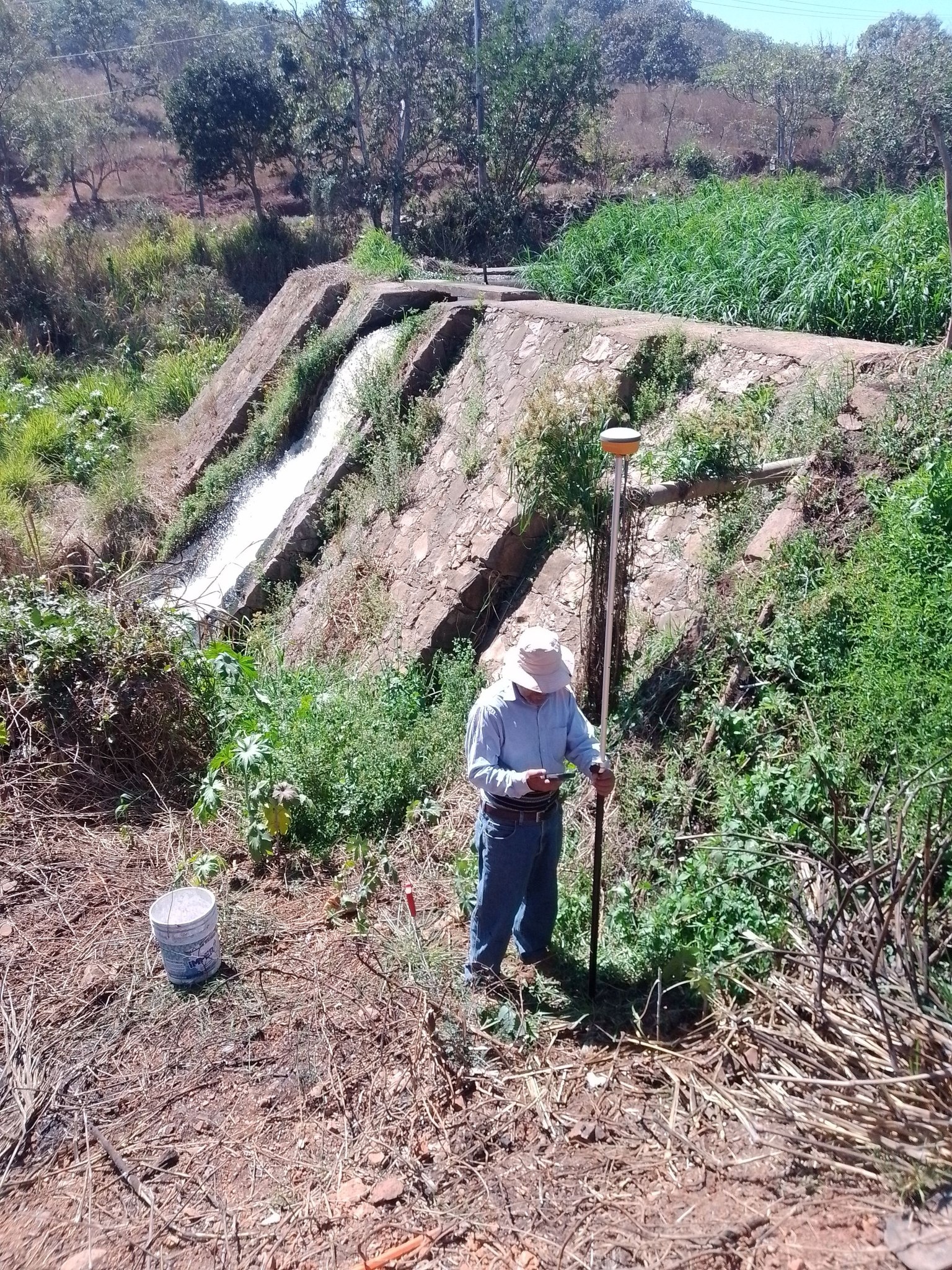 Terracerías Topografía Nayarit Facebook ad: Empresa líder brinda soluciones Integrales en Topografía &…