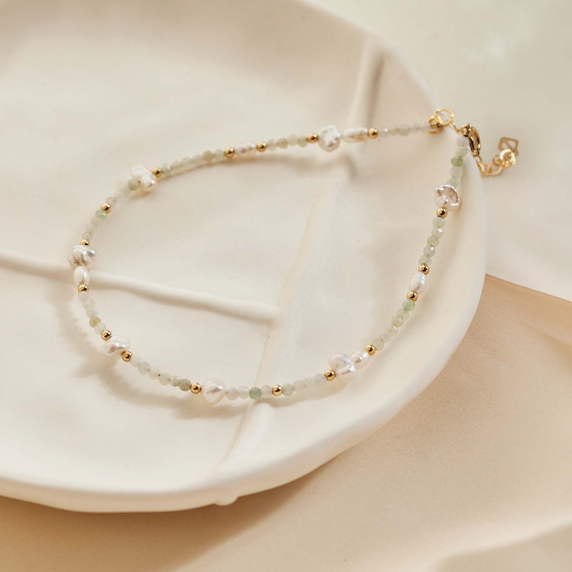 MAKAROjewelry Facebook ad