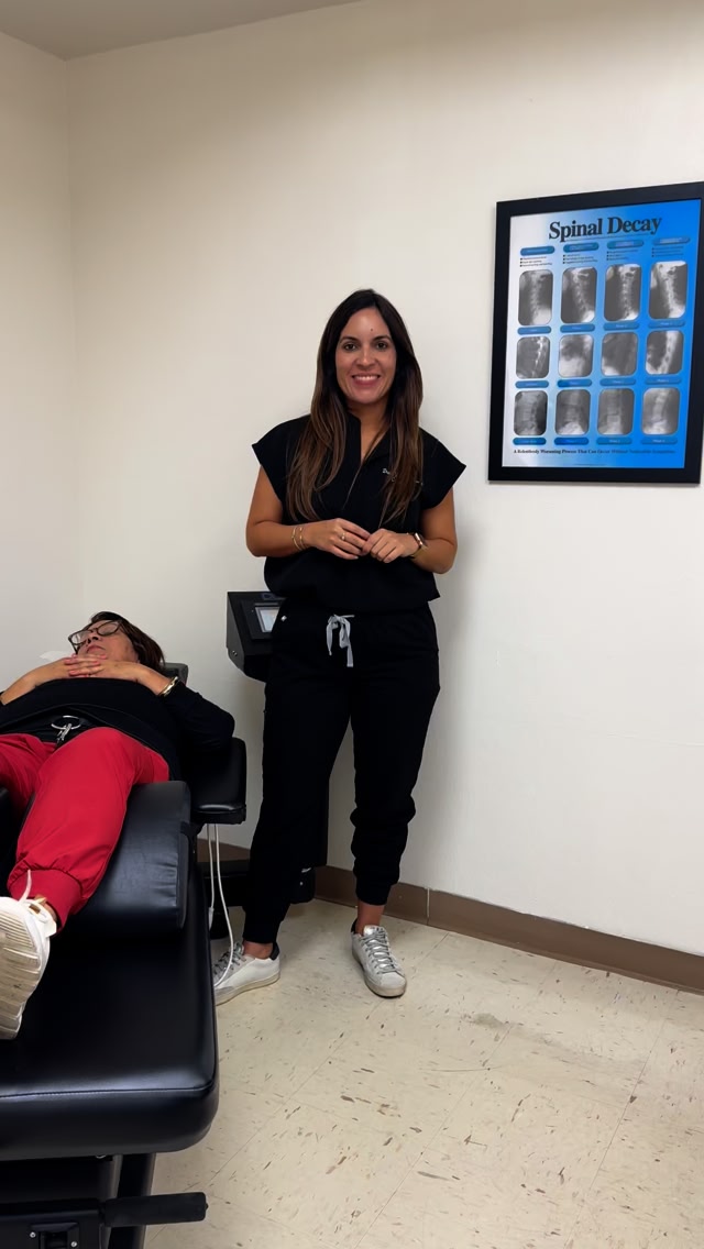 Tu Clínica Quiropráctica & Neuropatía Dra. Yadira Santiago Facebook ad: Terapia No Invasiva de Descompresión Discal
