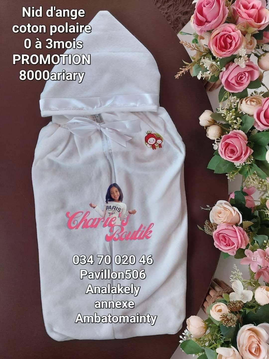 Charie's Boutik Facebook ad: Izahay dia mivarotra bodofotsy - mouchoir - pelisse…