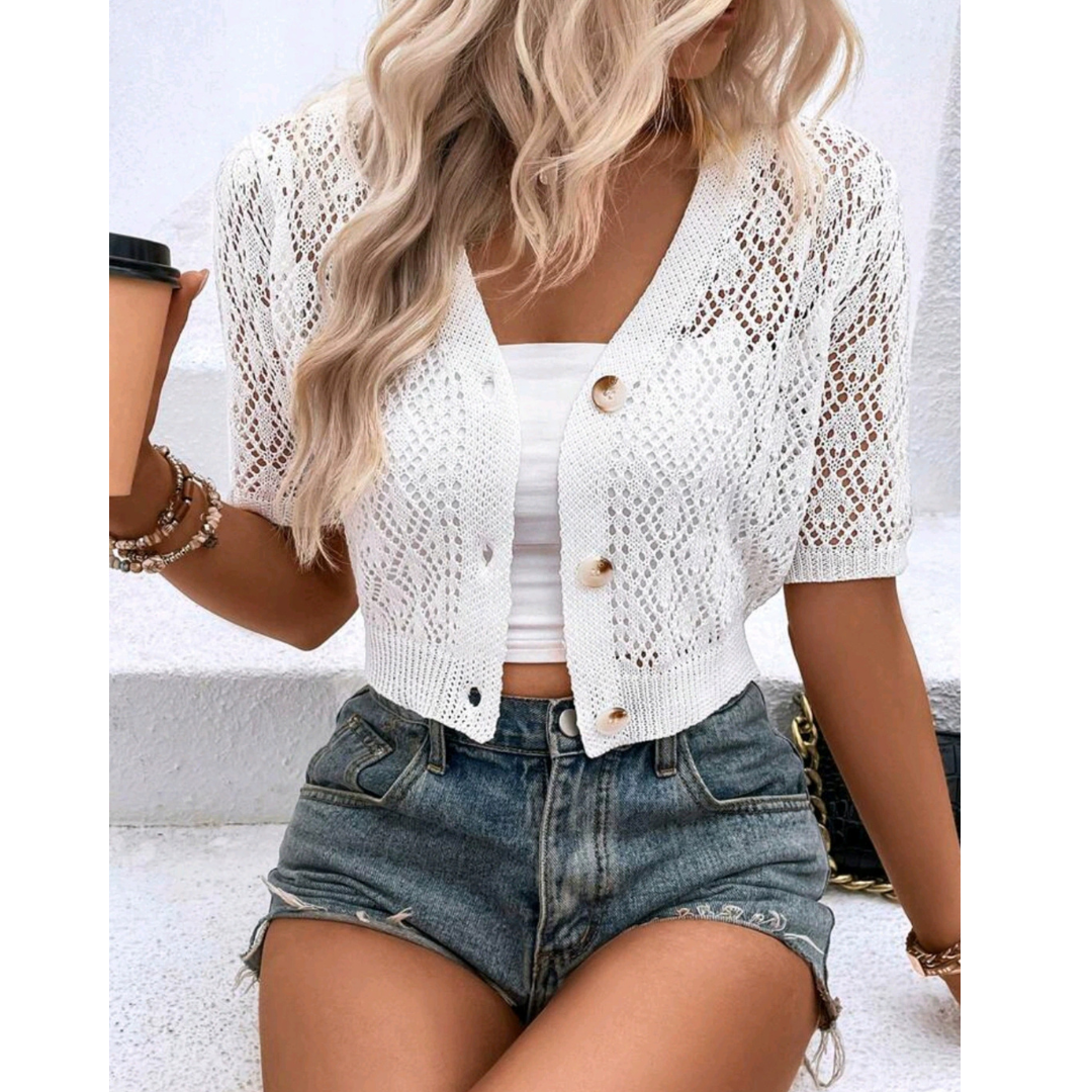 Styled by Nora Facebook ad: Free shipping today only!
