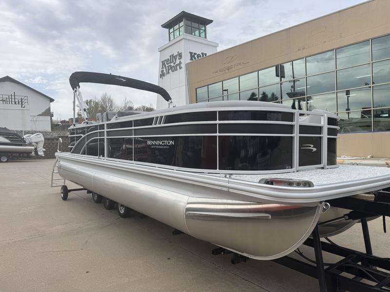 Kelly's Port Facebook ad: Top Deals on Bennington Luxury Pontoons at Kelly's…
