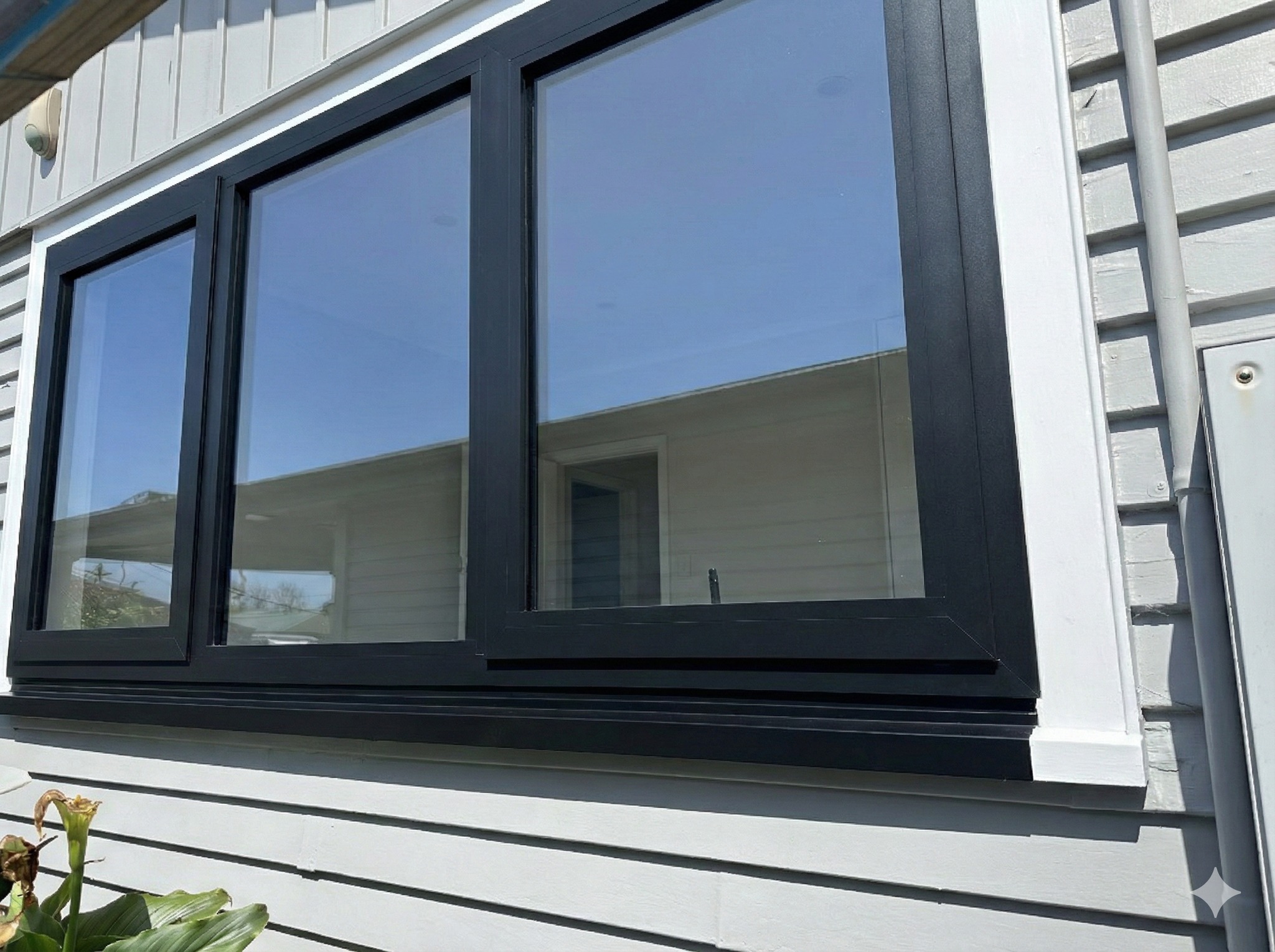 Adam Green Facebook ad: Custom Thermally Broken Windows, $550 p/sqm + GST, NZ…