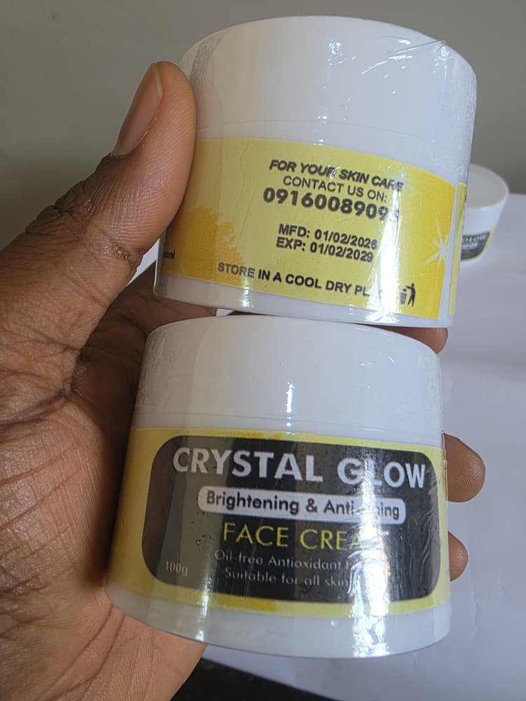 Crystal Glow Skincare Facebook ad: Kiss Sunburn & Wrinkles Good BYE