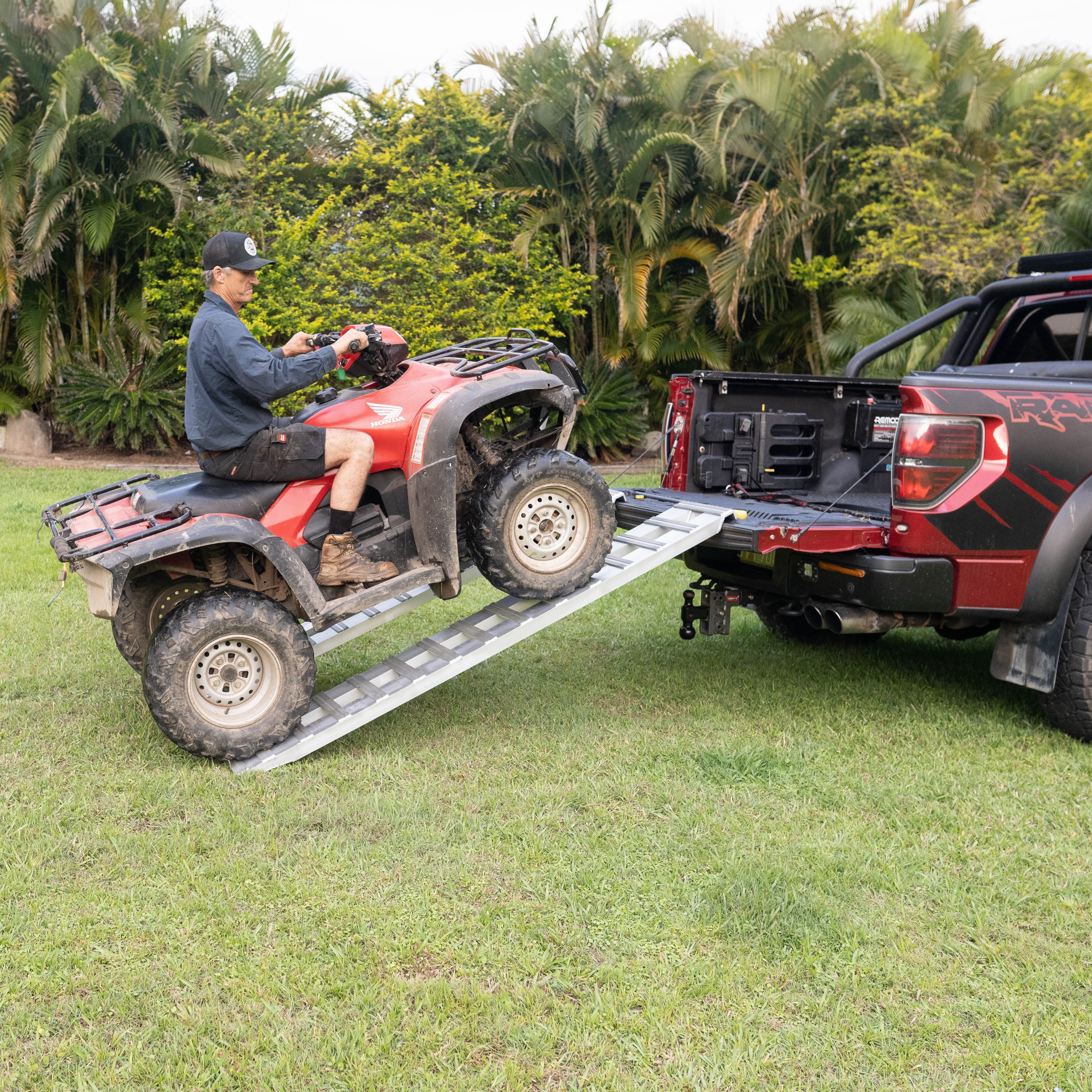Gen-y Hitch Australia Facebook ad: Aluminium Loading Ramps