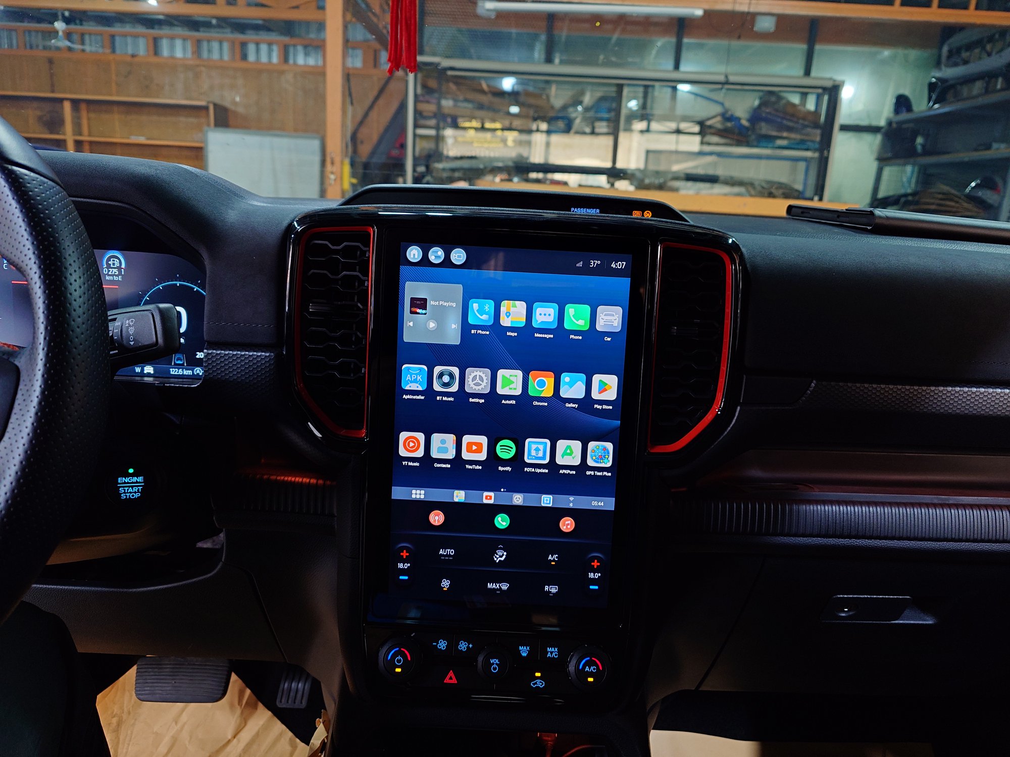 Green Car Auto Facebook ad: បន្ថែមកម្មវិធី Android ជាមួយអេក្រង់ស៊ីន មាន YouTube…