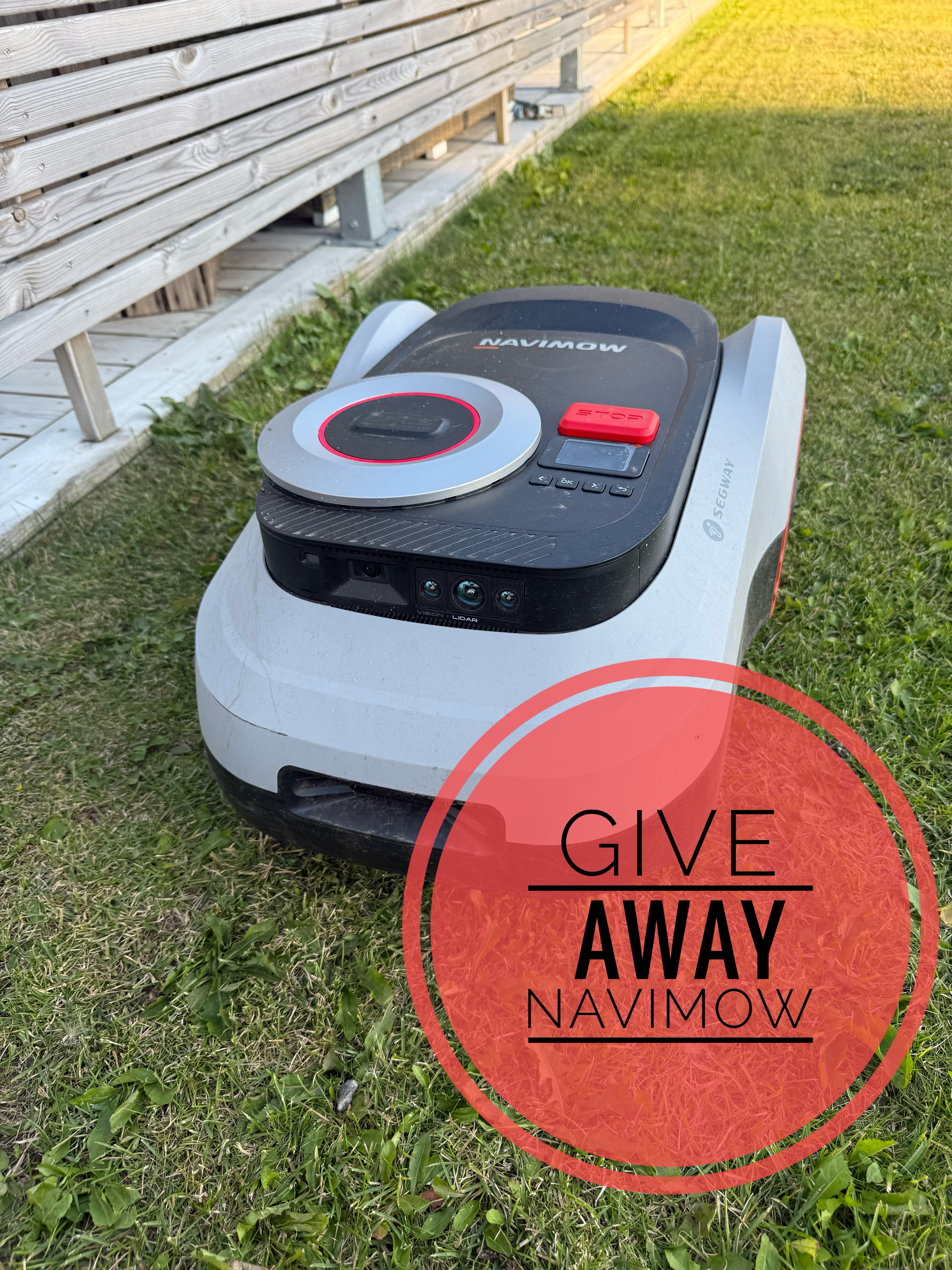 Segway Navimow Nordics Facebook ad: GIVE AWAY I samarbete med @segwaynavimow.nordics