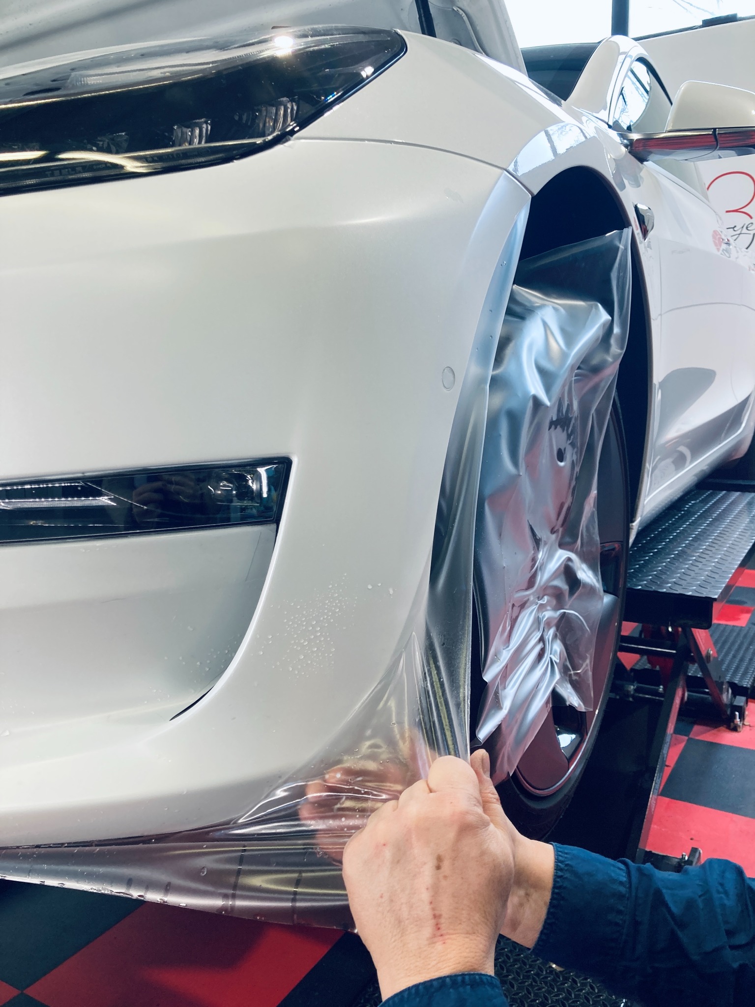 Unisol - Installazione pellicole per auto ed edilizia Facebook ad from Feb 27, 2025